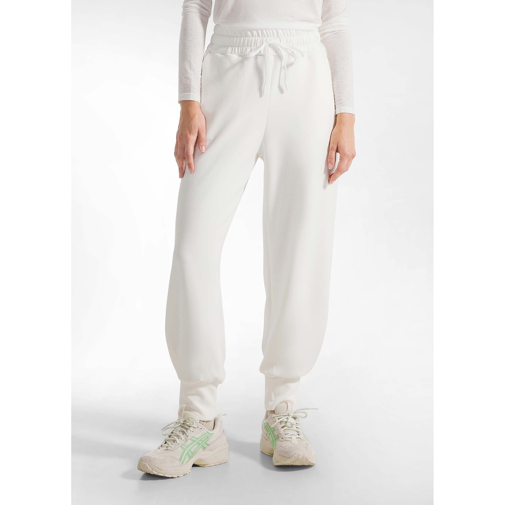 SOFT_TOUCH_JOGGER_PANTS_D12008_18001_Image_3