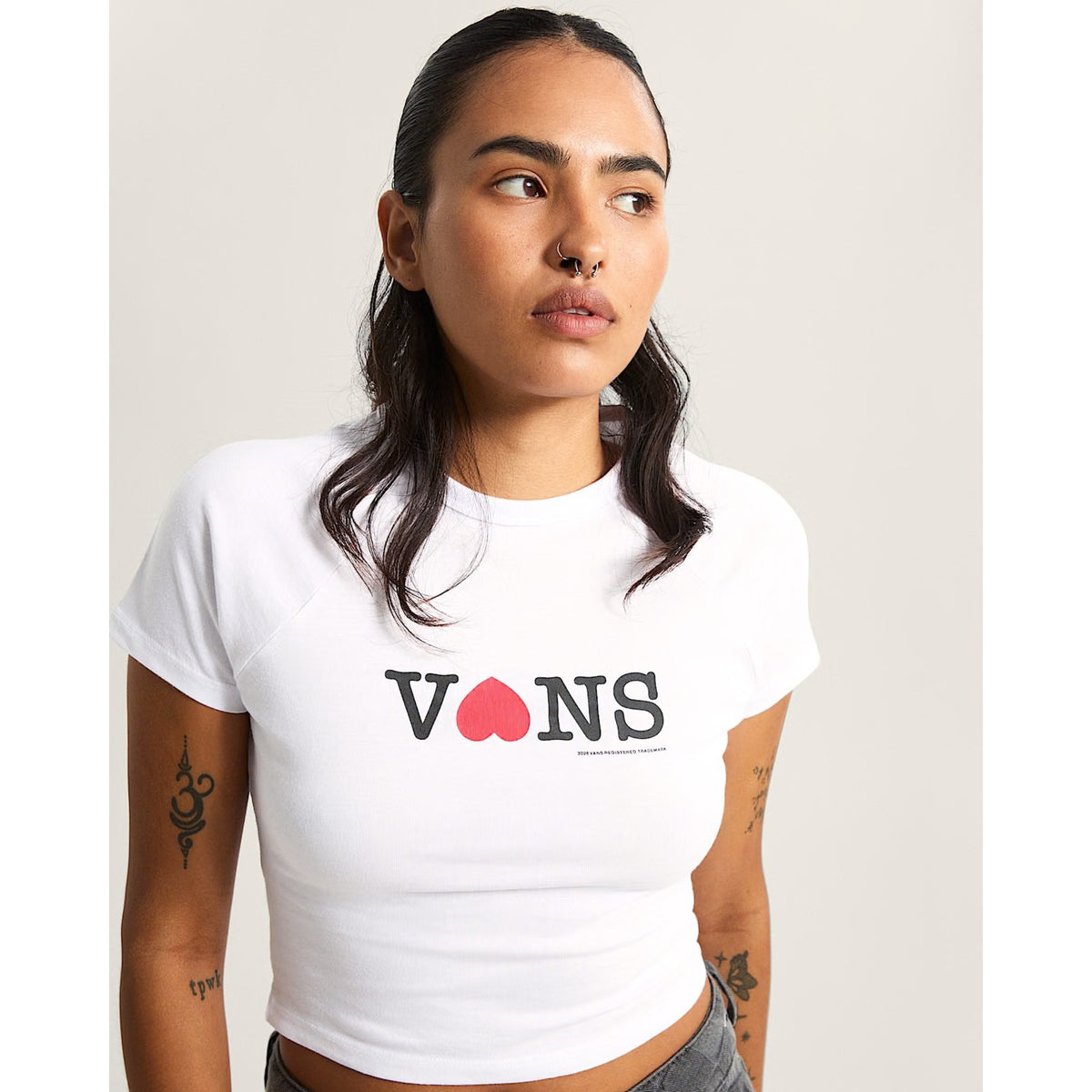 SOUVENIR_BABY_TEE_VN000XEAWHT_WHITE_Image_4
