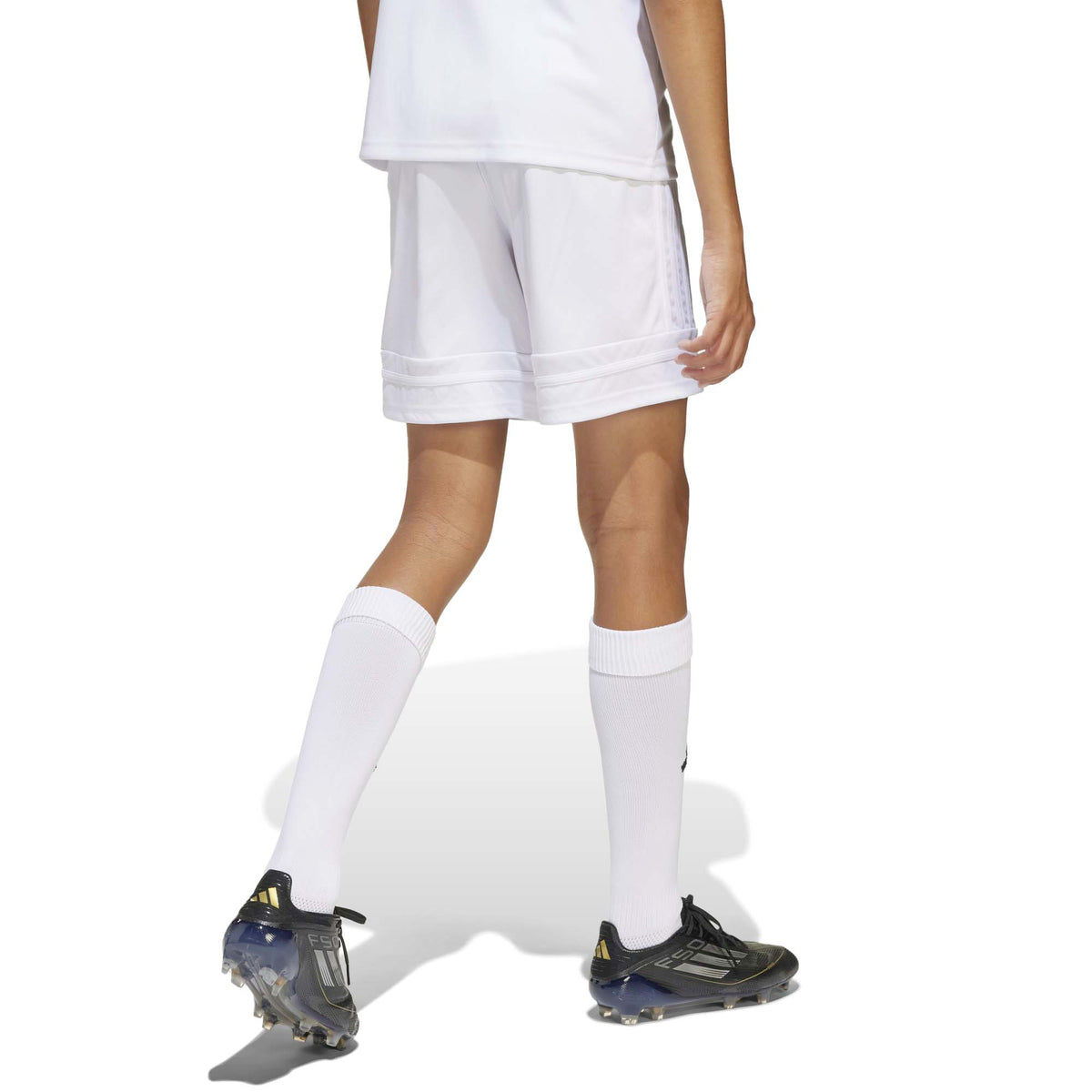 SQUA25_SHO_Y_JJ2423_WHITEWH_Image_3