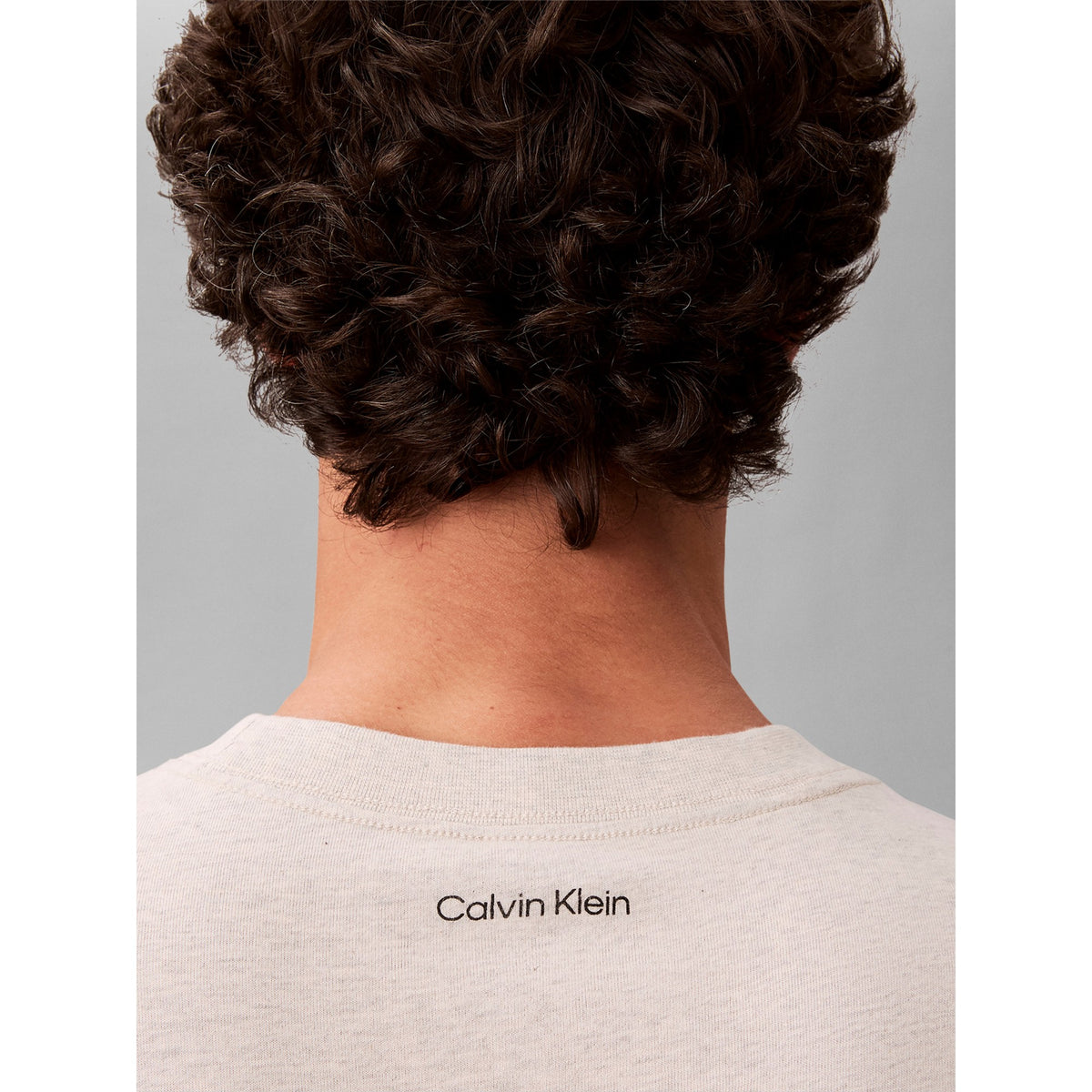 SS_20S_CALVINKLEIN_T_LV04RG815G_P4P_Image_6