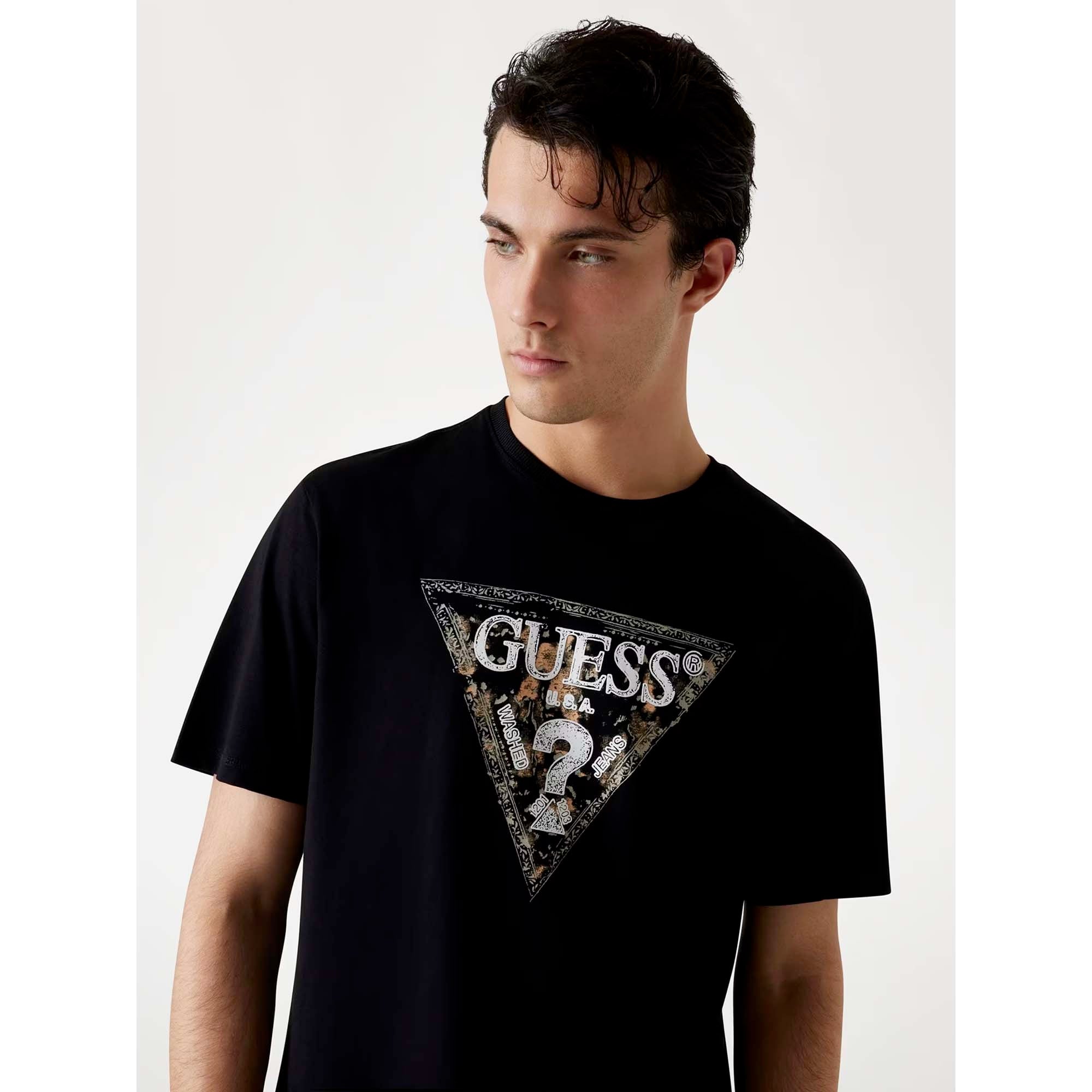 SS_CN_GUESS_TRIANGLE_TEE_M5YI15I3Z14_JBLK_Image_4