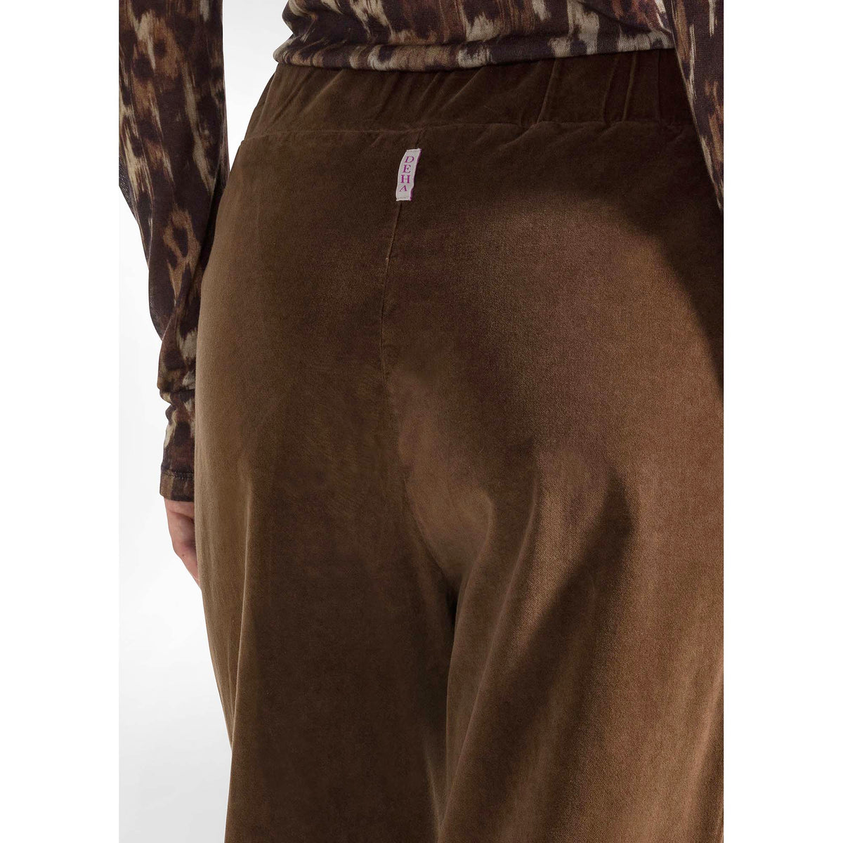 STRETCH_VELVET_STRAIGHT_PANTS_D12767_26123_Image_5