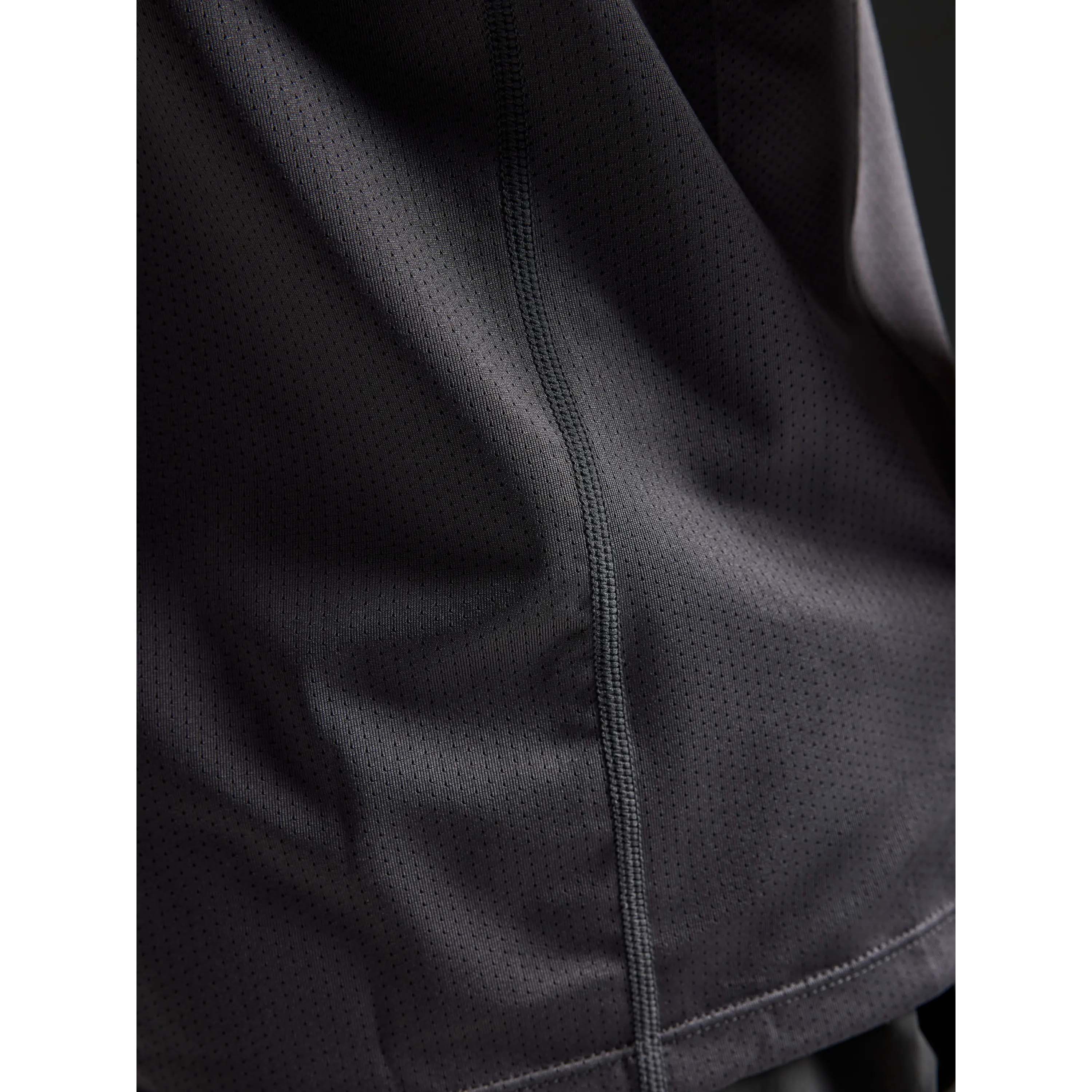 SUNBLOCK_SS_A112002S00_W14_Image_5