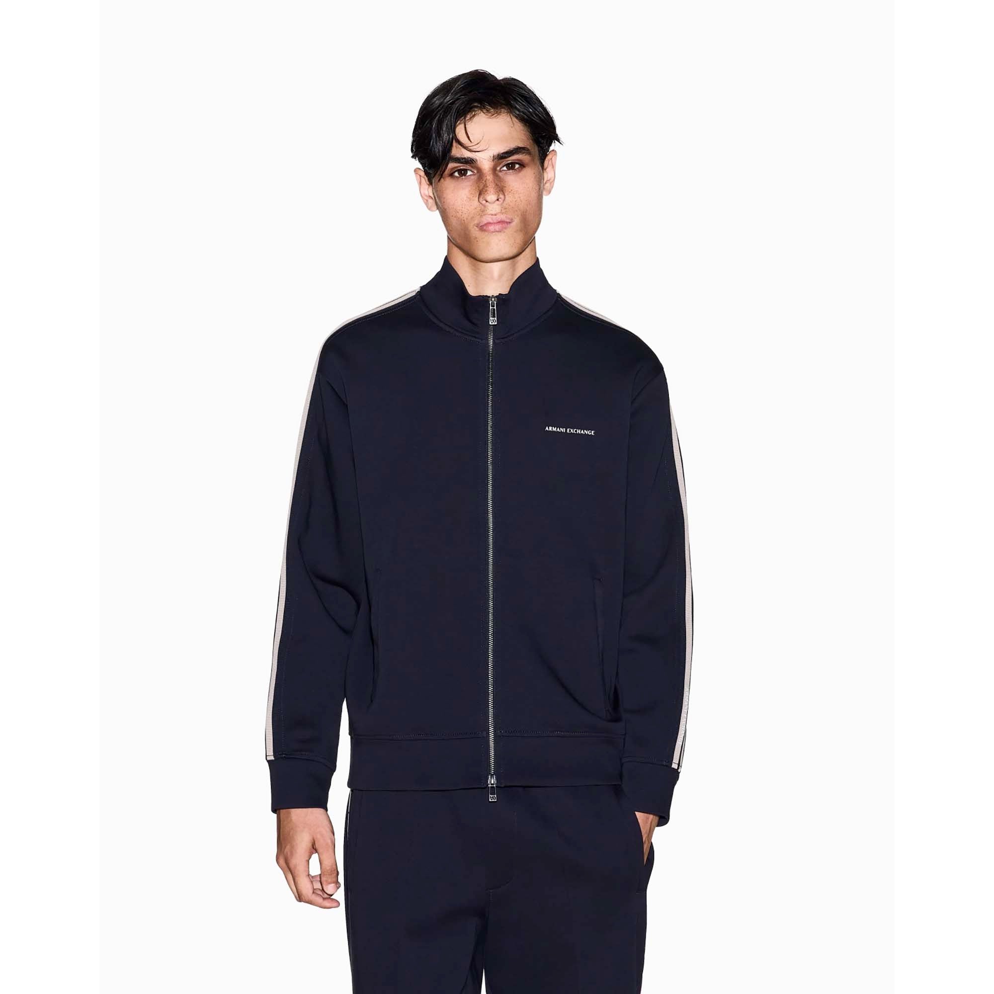 SWEATSHIRT_XM001361AF10818_UB101_Image_2