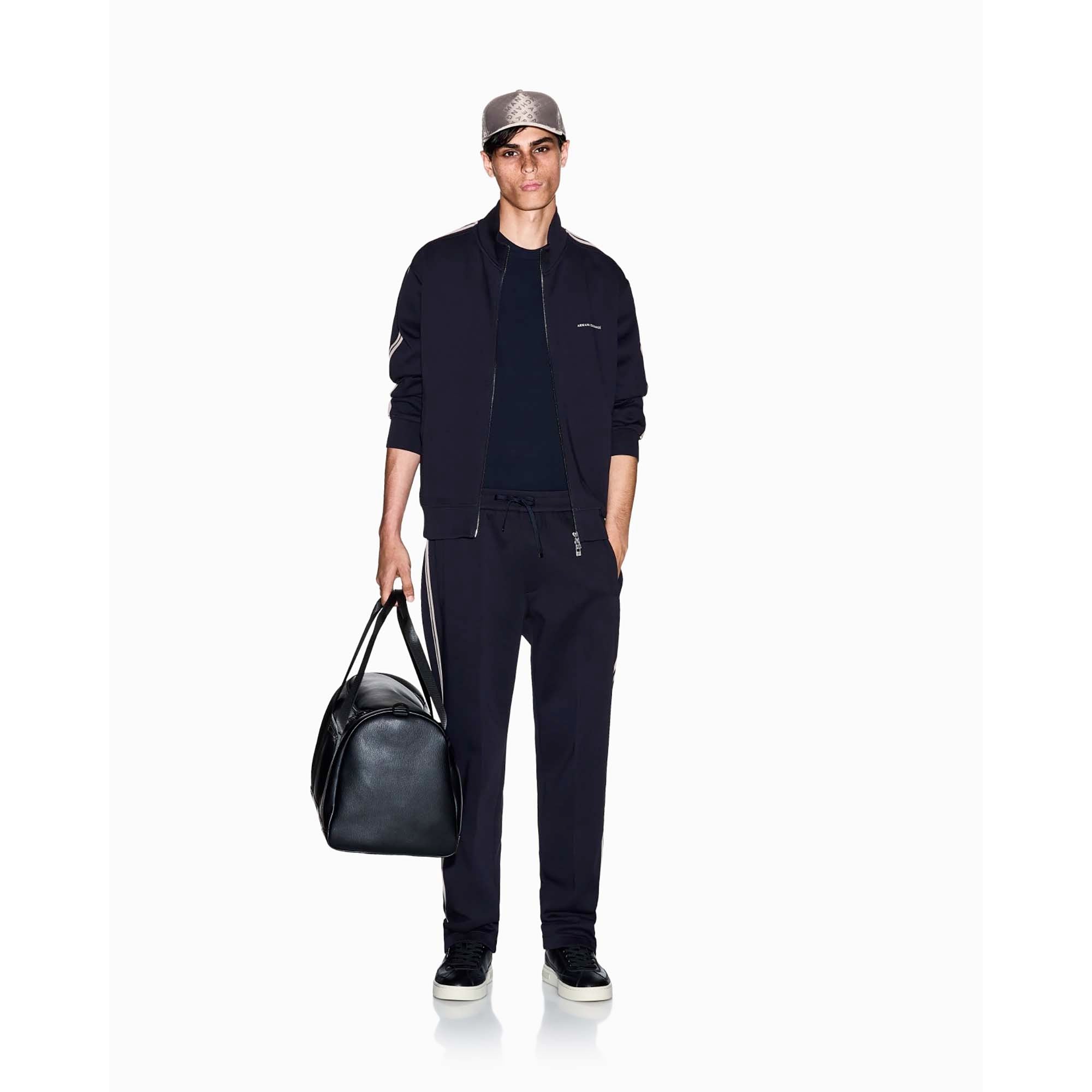 SWEATSHIRT_XM001361AF10818_UB101_Image_5