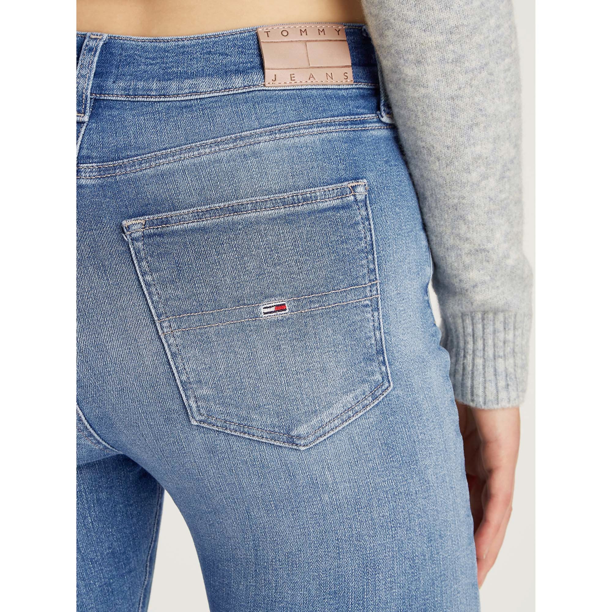 SYLVIA_HGH_SKN_AI123_DW0DW20223_1A5_Image_5