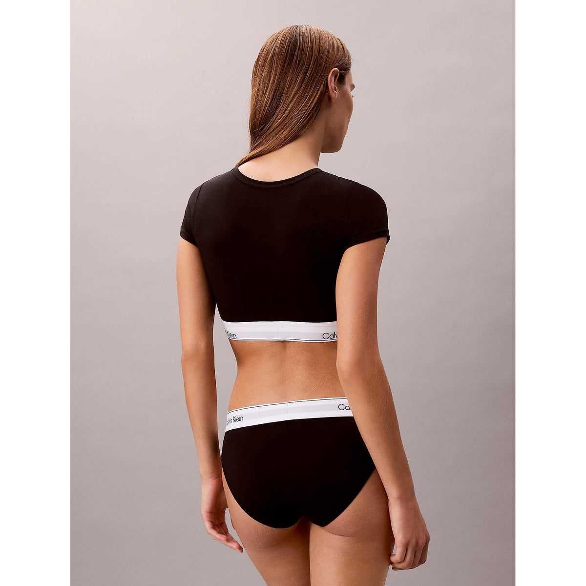 T-SHIRT_BRALETTE_LV00QF8495_UB1_Image_3