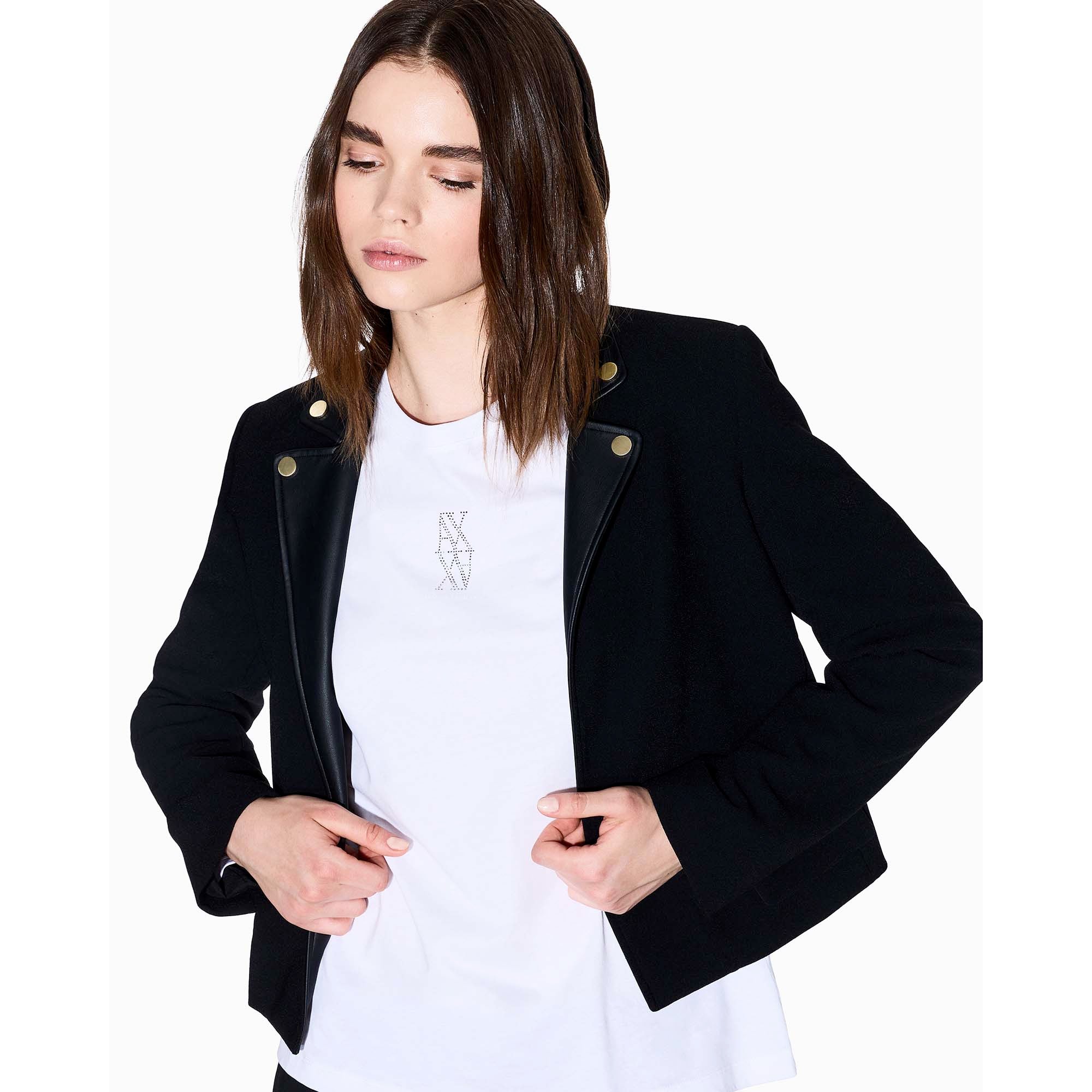 T-SHIRT_XW001350AF17172_U0002_Image_4