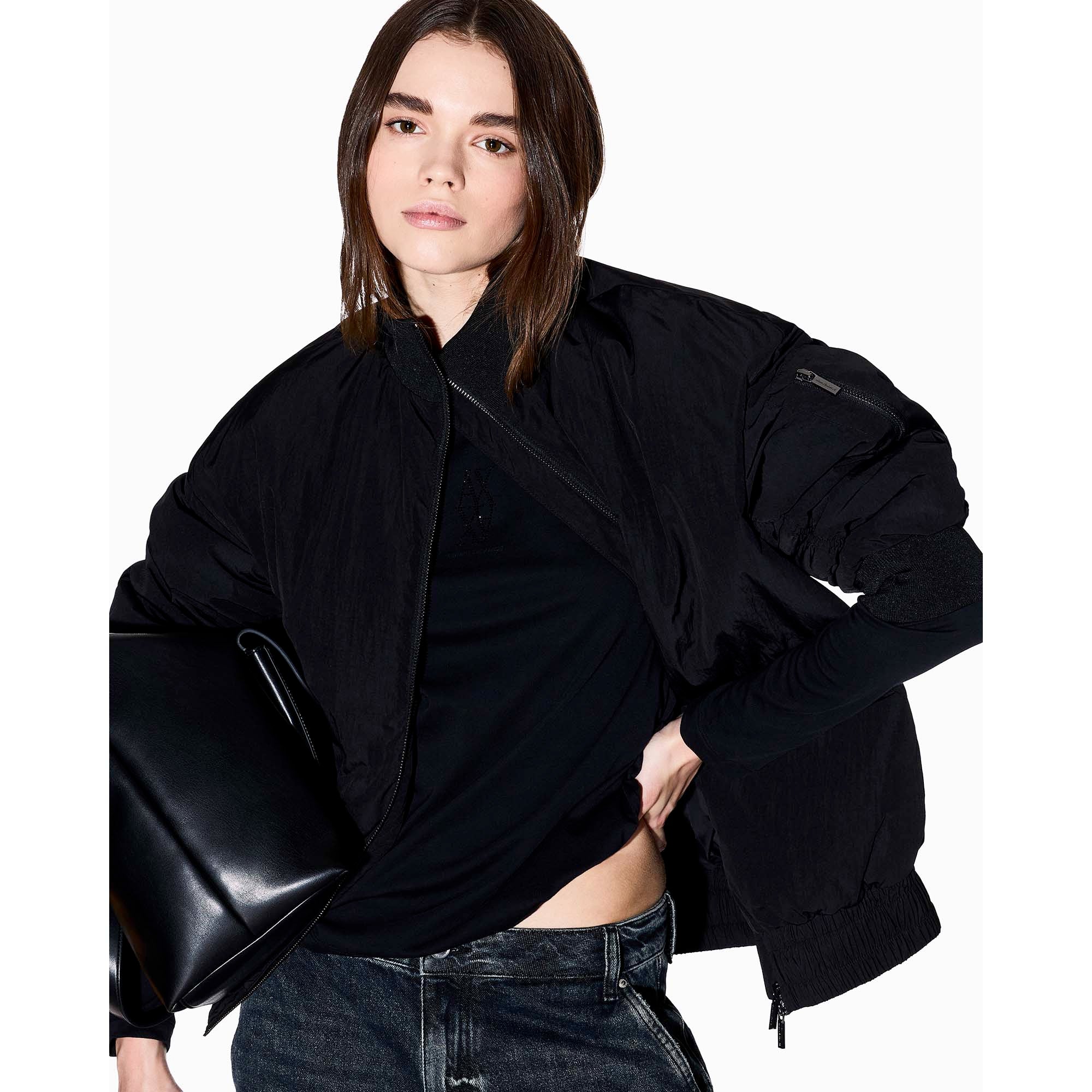 T-SHIRT_XW001350AF17172_UC001_Image_4