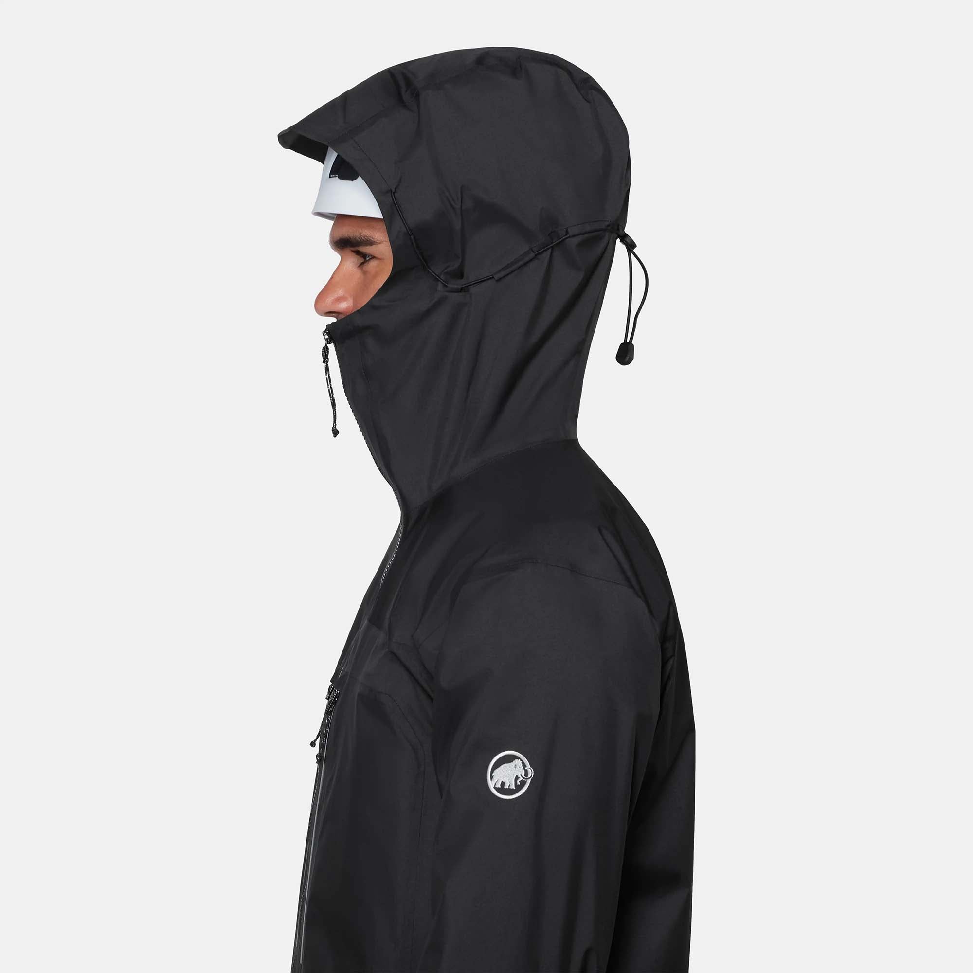 TAISS_LIGHT_HS_HOODED_JACKET_MEN_101032520_0001_Image_5
