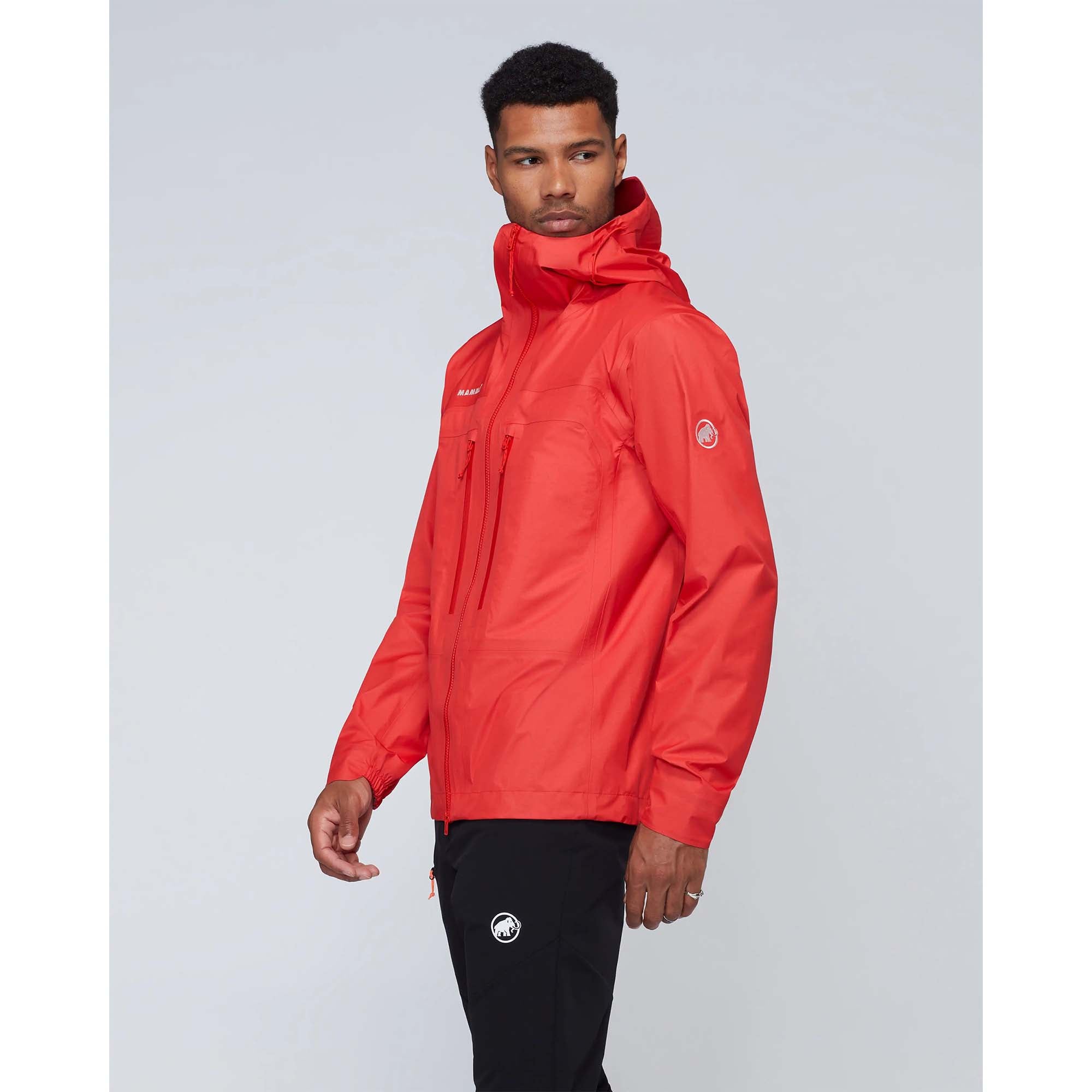 TAISS_LIGHT_HS_HOODED_JACKET_MEN_101032520_3778_Image_3