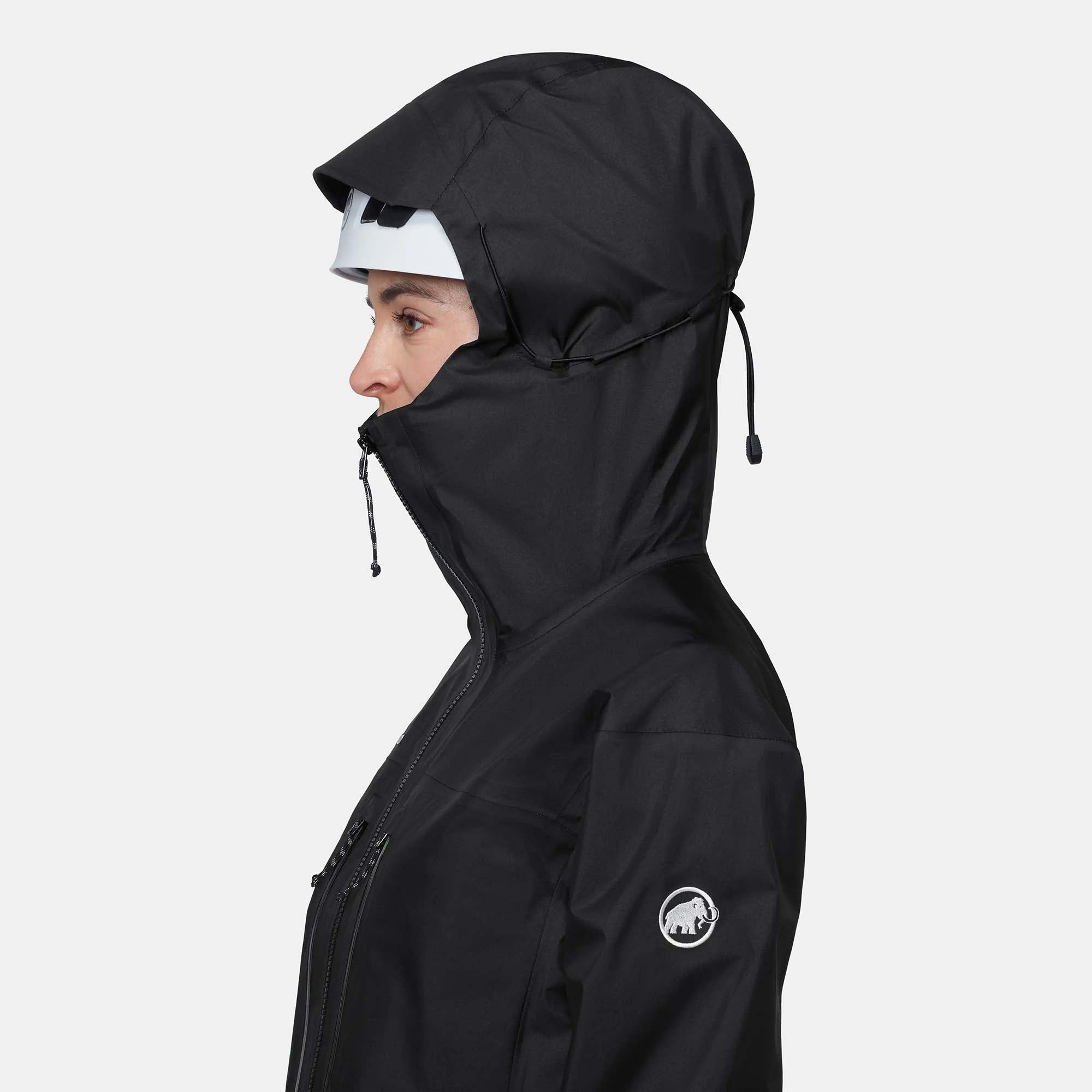 TAISS_LIGHT_HS_HOODED_JACKET_WOMEN_101032530_0001_Image_5