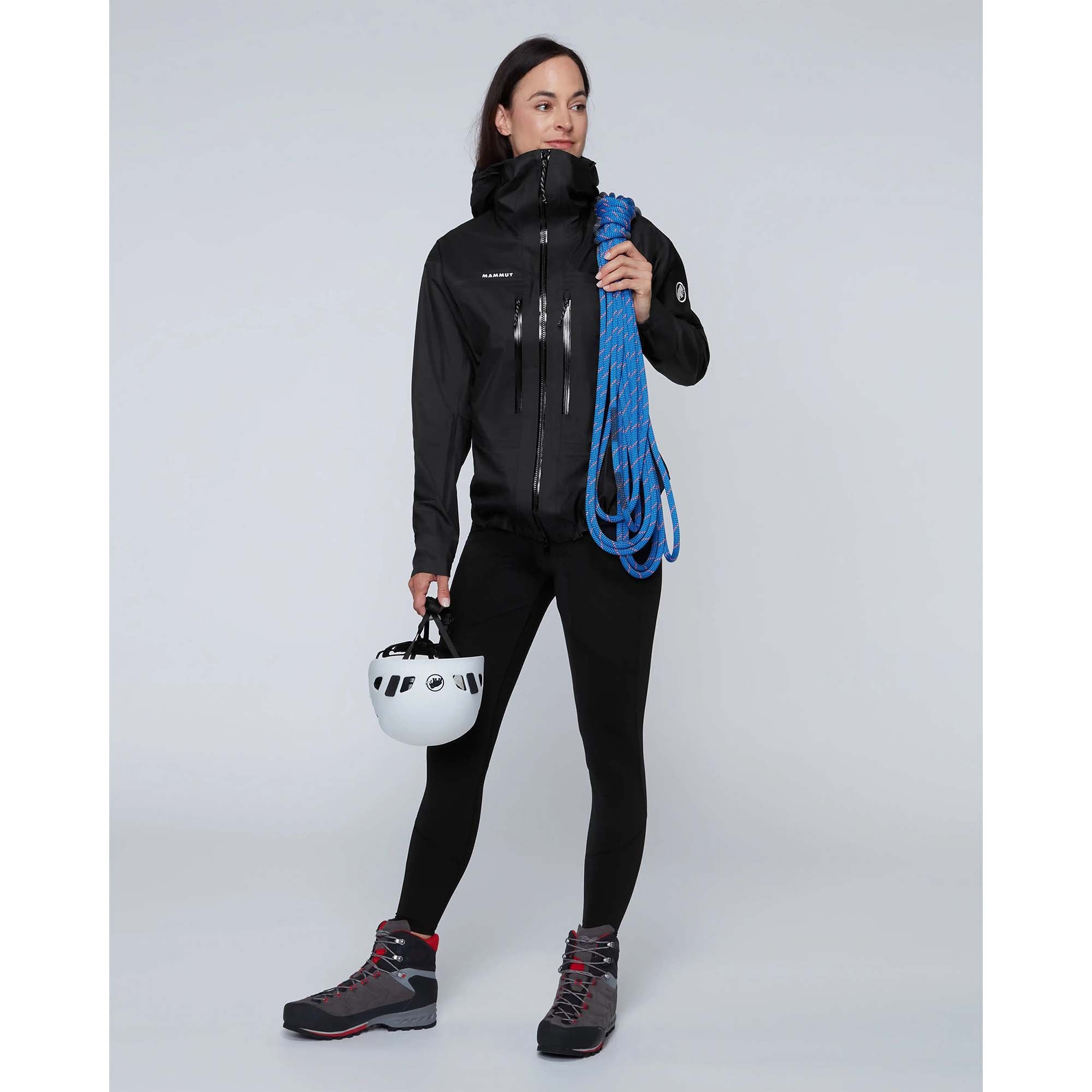 TAISS_LIGHT_HS_HOODED_JACKET_WOMEN_101032530_0001_Image_8