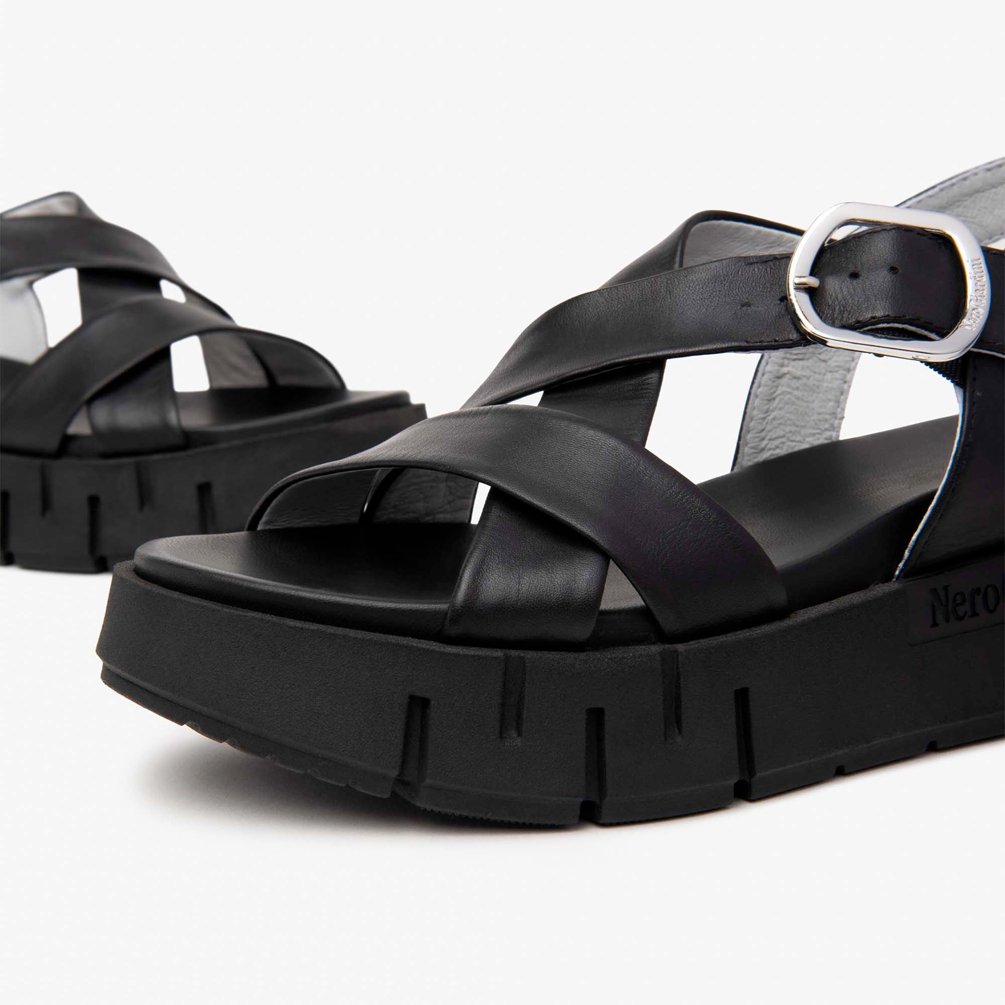 TAMIGI_NERO_TR_VENEZIA_8066_LIGH_E513696D_100_Image_3