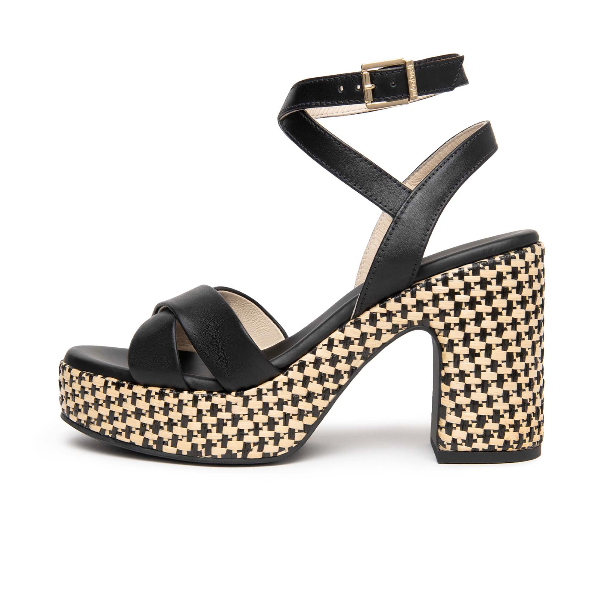 TAMIGI_PUCASSOLA_P17697_RI_E616072D_100_Image_1