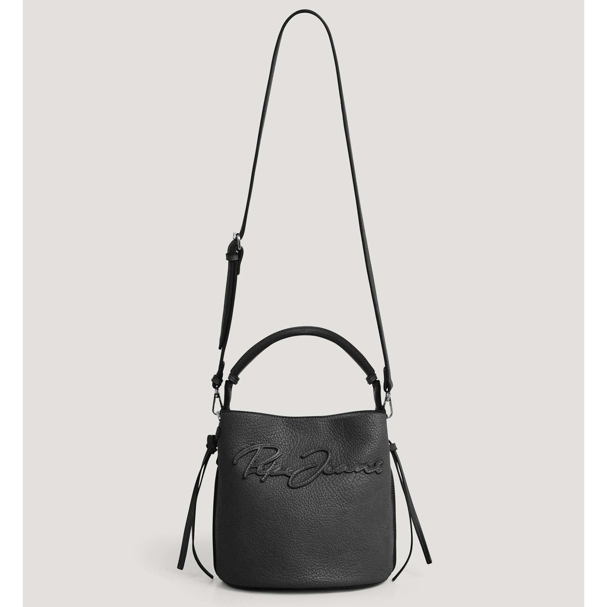 TAYLOR_SCRIPT_PL031665_999_Image_2