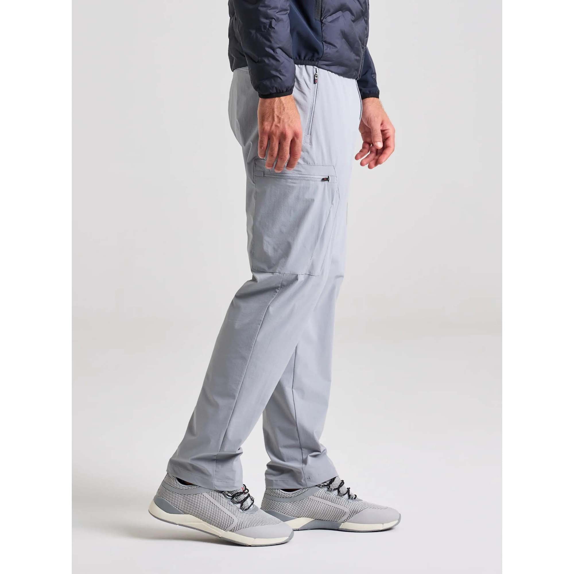 TECH_CARGO_PANT_A104007S00_W05_Image_3