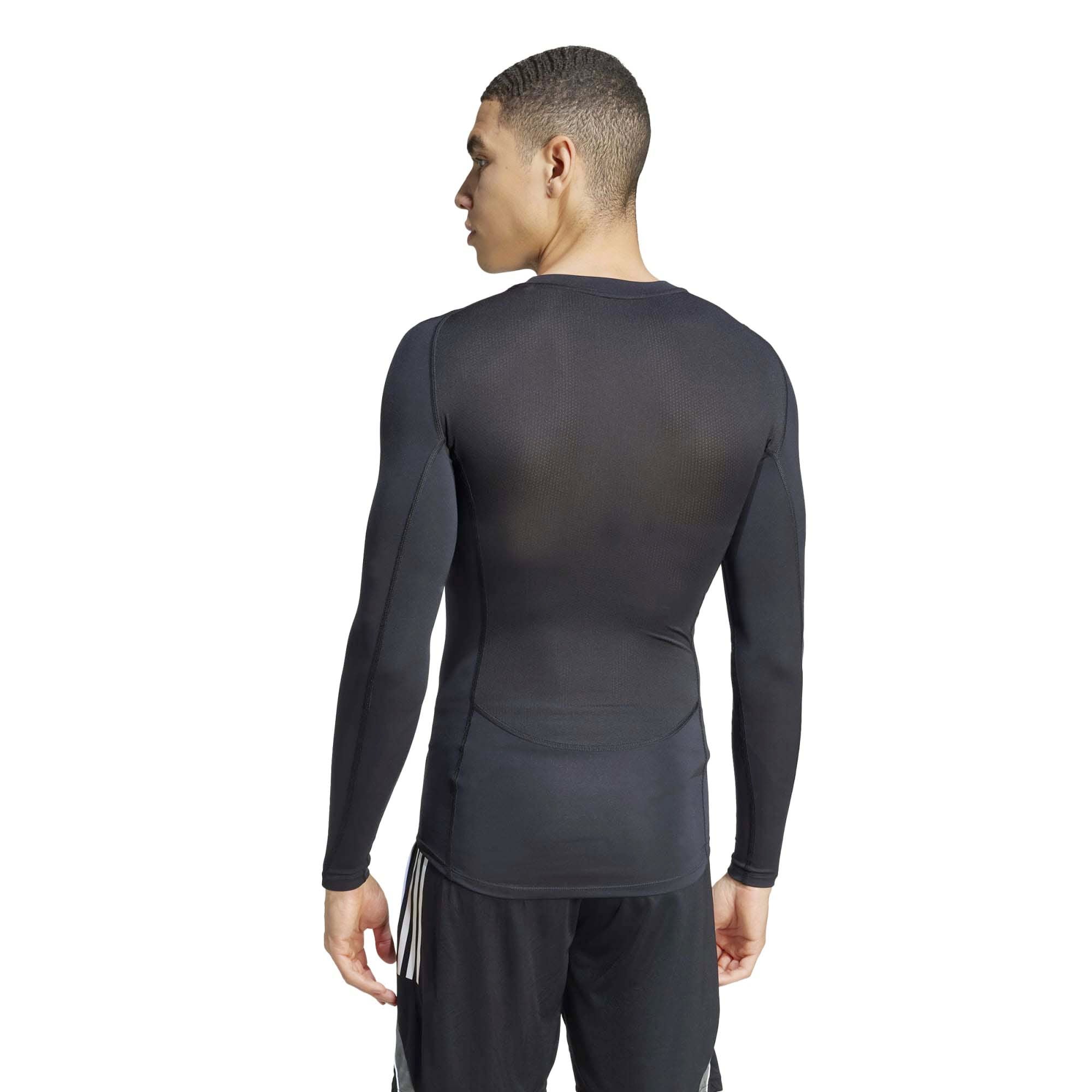 TF_LS_TEE_M_JP2944_BLACK_Image_3