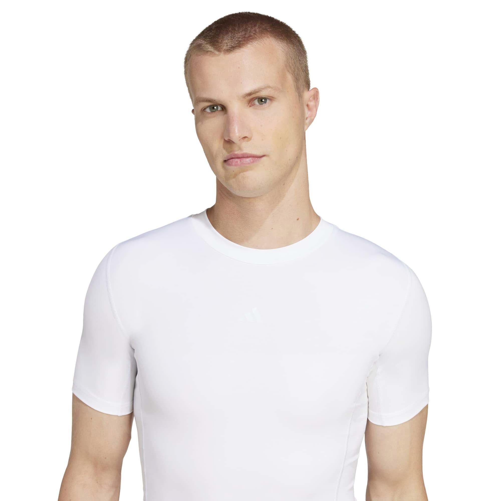 TF_SS_TEE_M_JP4675_WHITE_Image_4