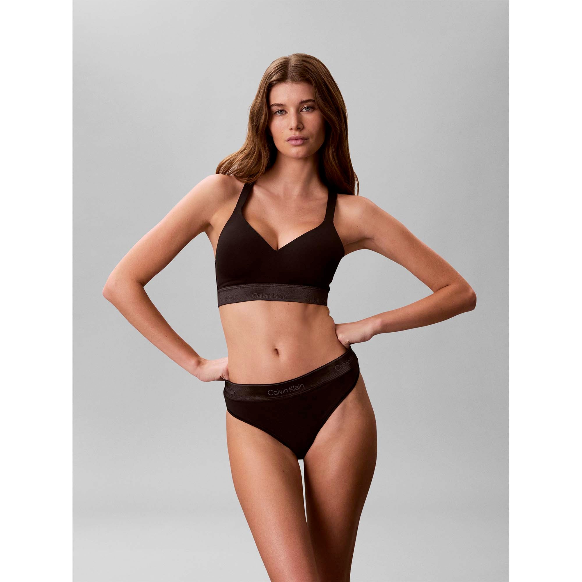 THONG_LV00QF8826_UB1_Image_2