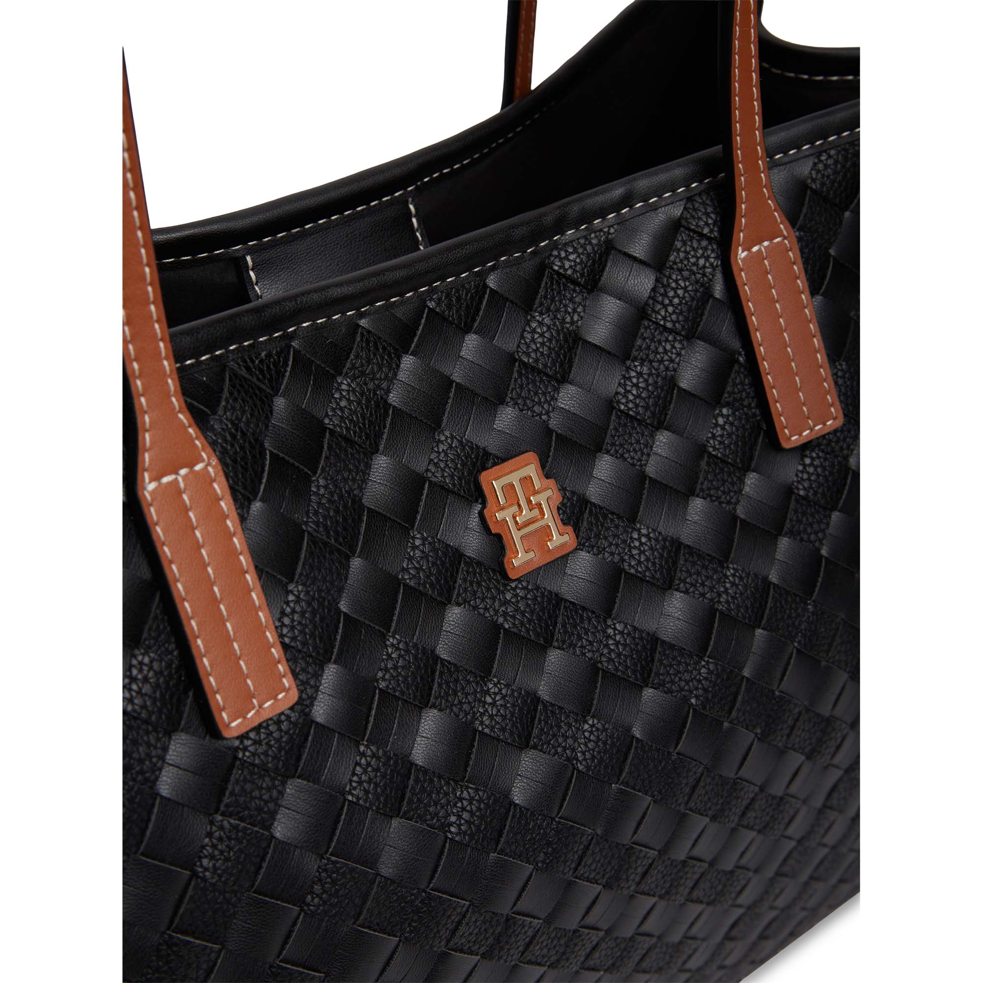 TH_CITY_TOTE_AW0AW18394_0GJ_Image_4