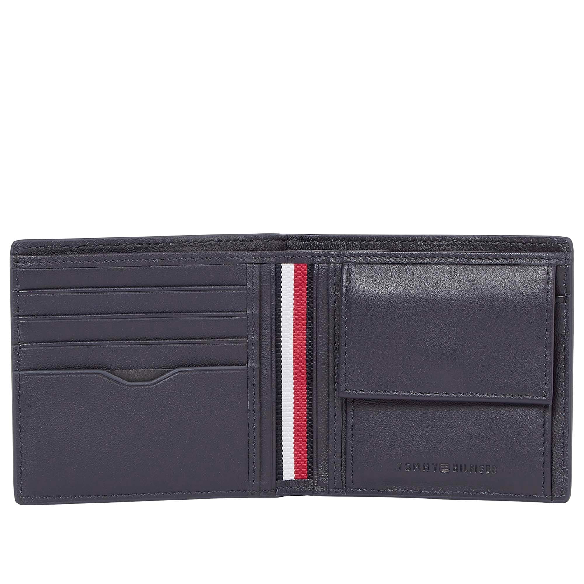 TH_CORP_CC_AND_COIN_AM0AM13043_DW6_Image_3