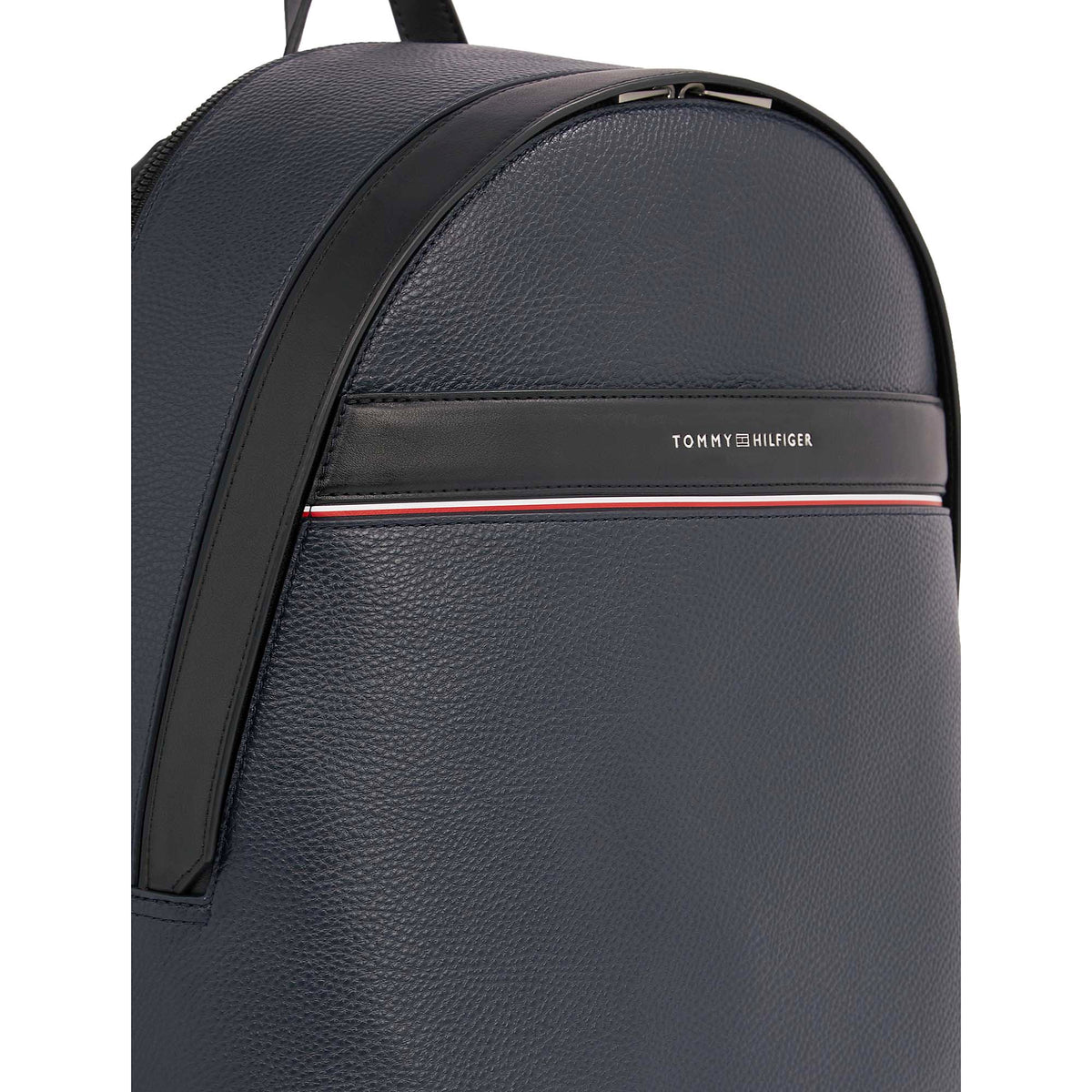 TH_CORP_DOME_BACKPACK_AM0AM13070_DW6_Image_4