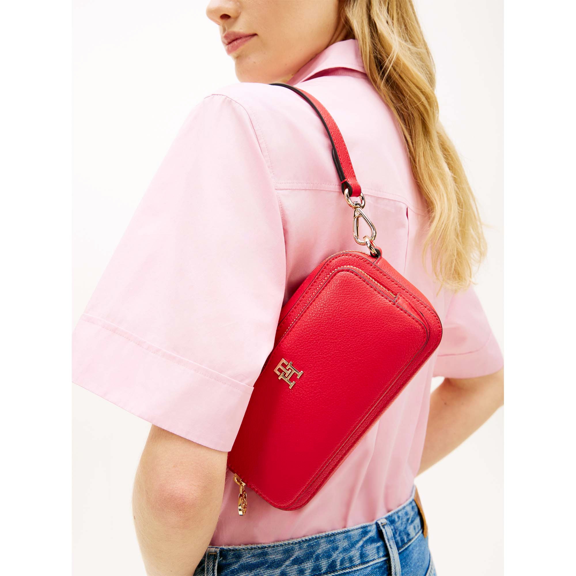 TH_DAILY_CAMERA_BAG_AW0AW18377_XLG_Image_5