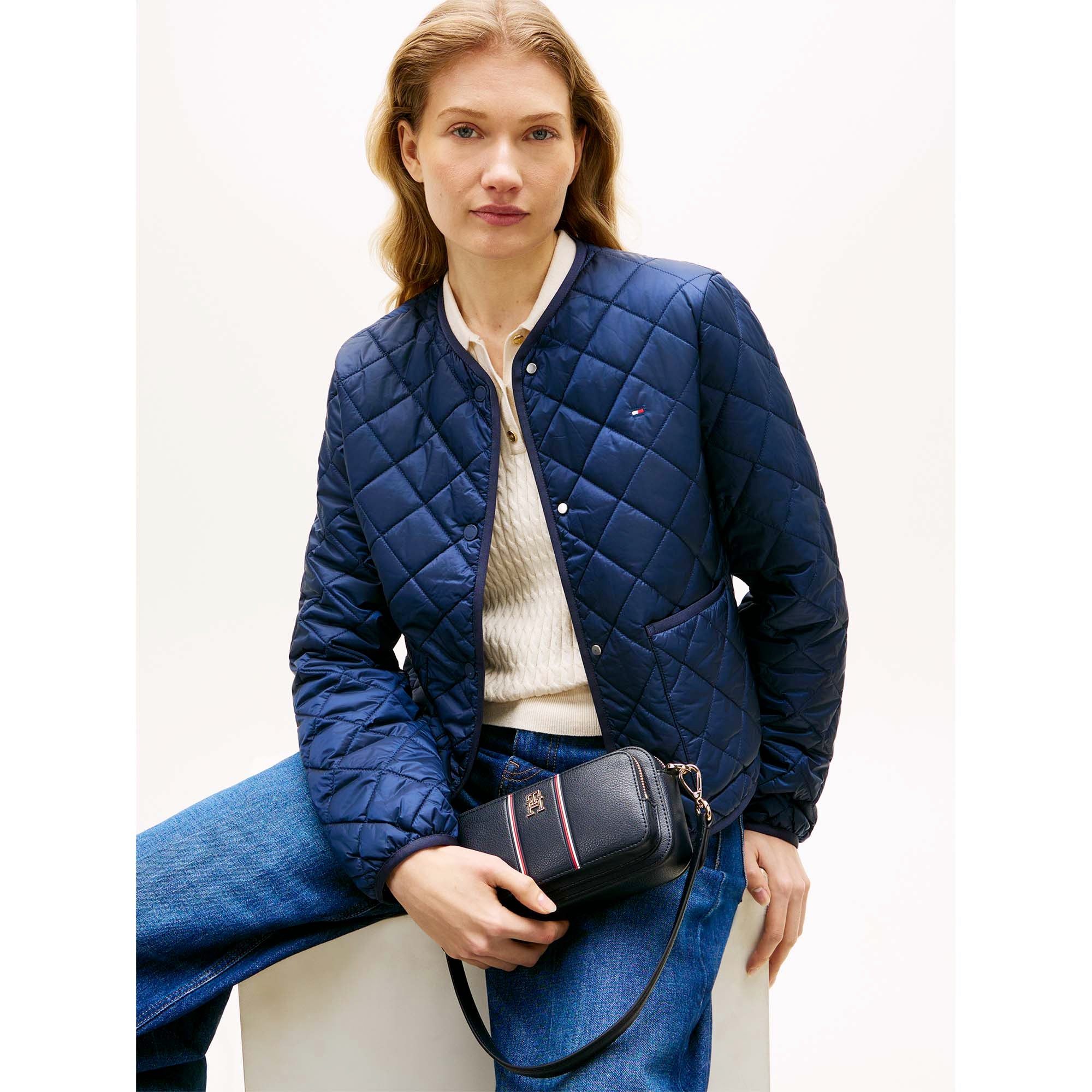 TH_DAILY_CAMERA_BAG_CORP_AW0AW18640_DW6_Image_5