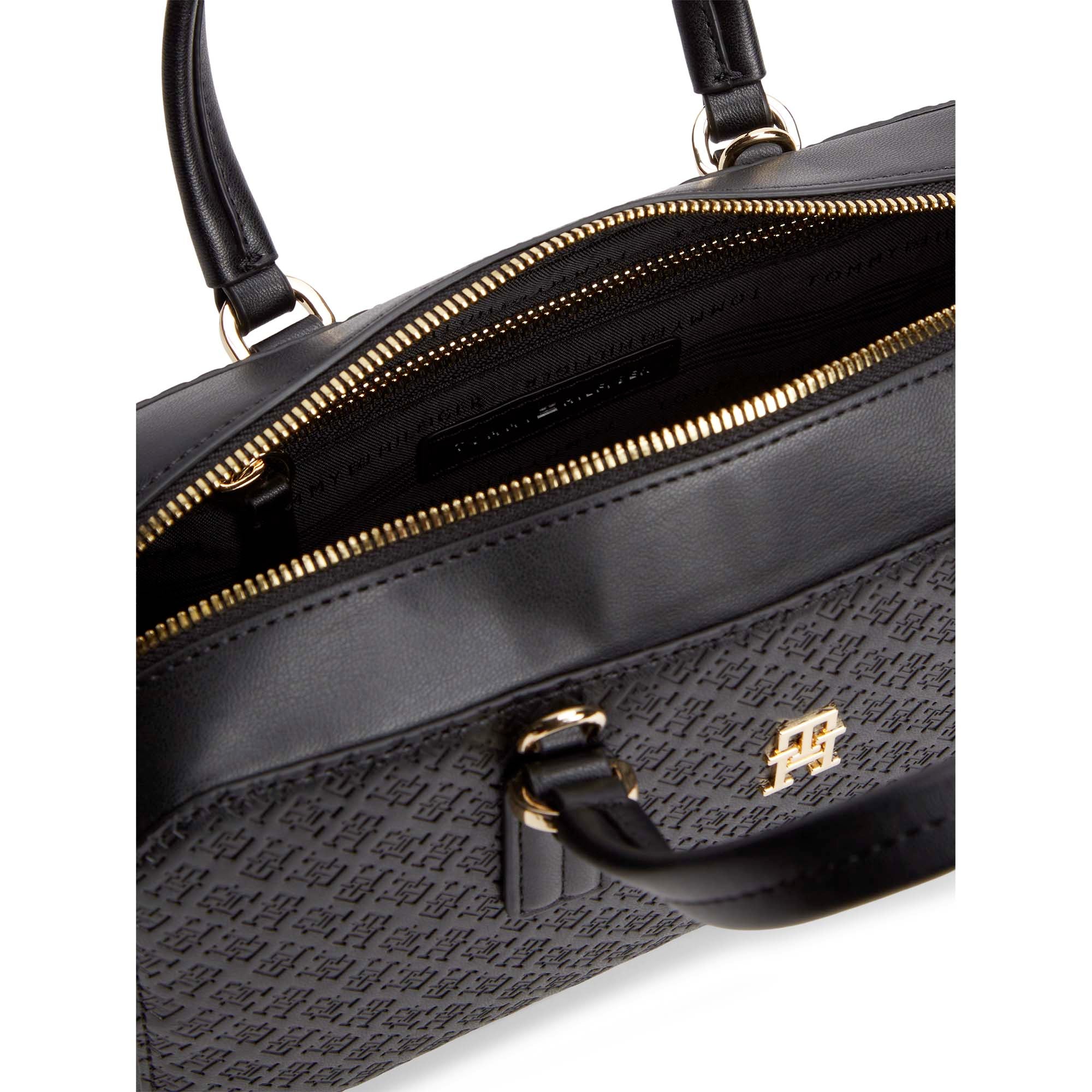 TH_DAILY_CROSSOVER_MONO_AW0AW18415_BDS_Image_3