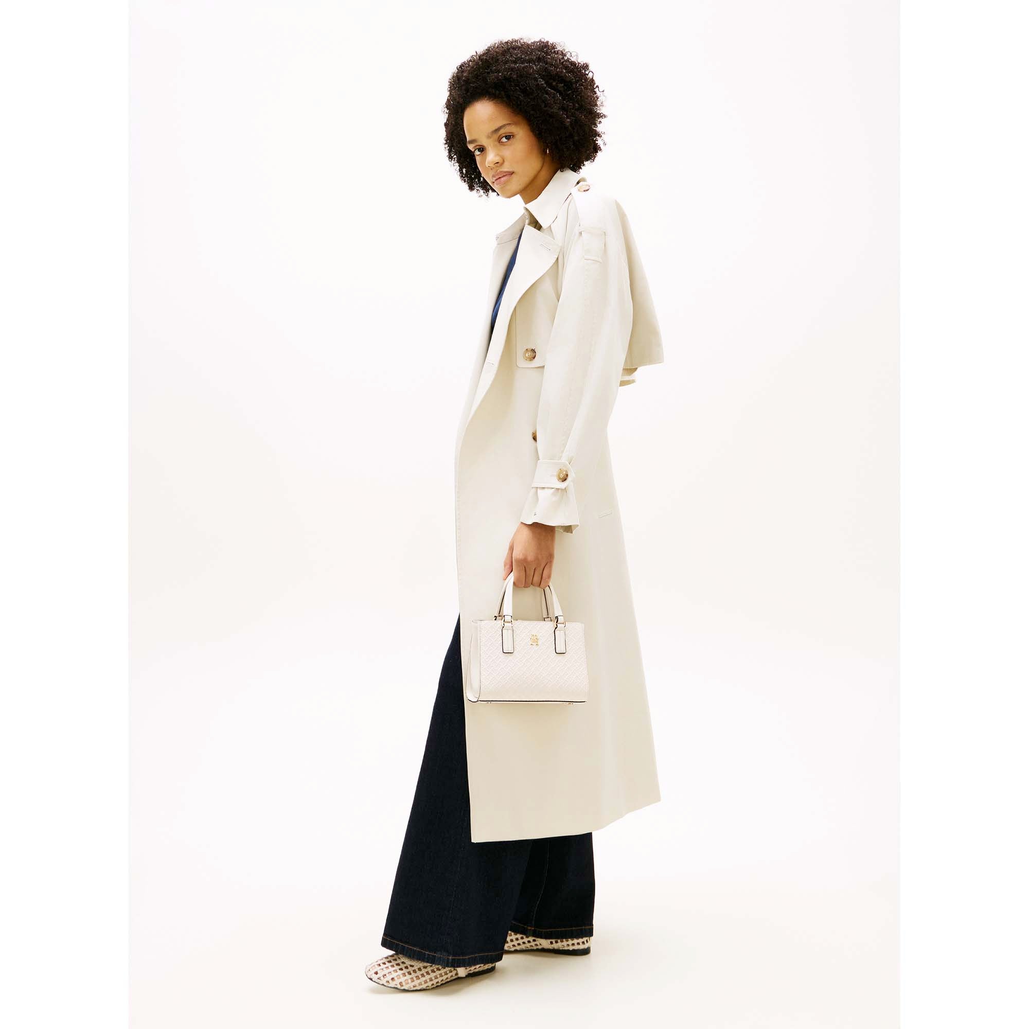 TH_DAILY_MINI_TOTE_MONO_AW0AW18416_AEO_Image_5