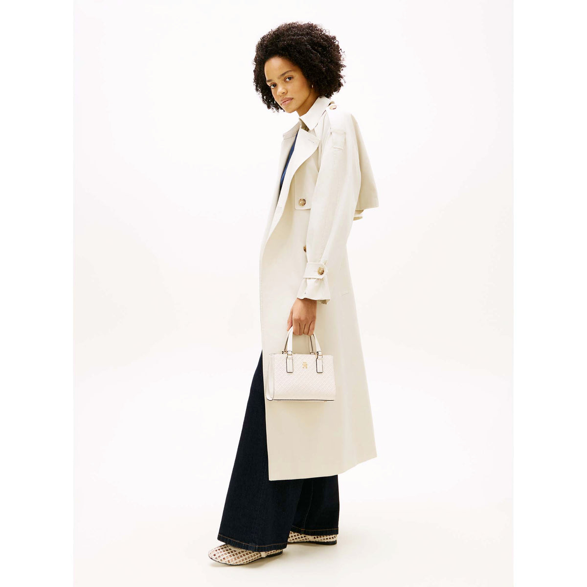 TH_DAILY_MINI_TOTE_MONO_AW0AW18416_AEO_Image_5