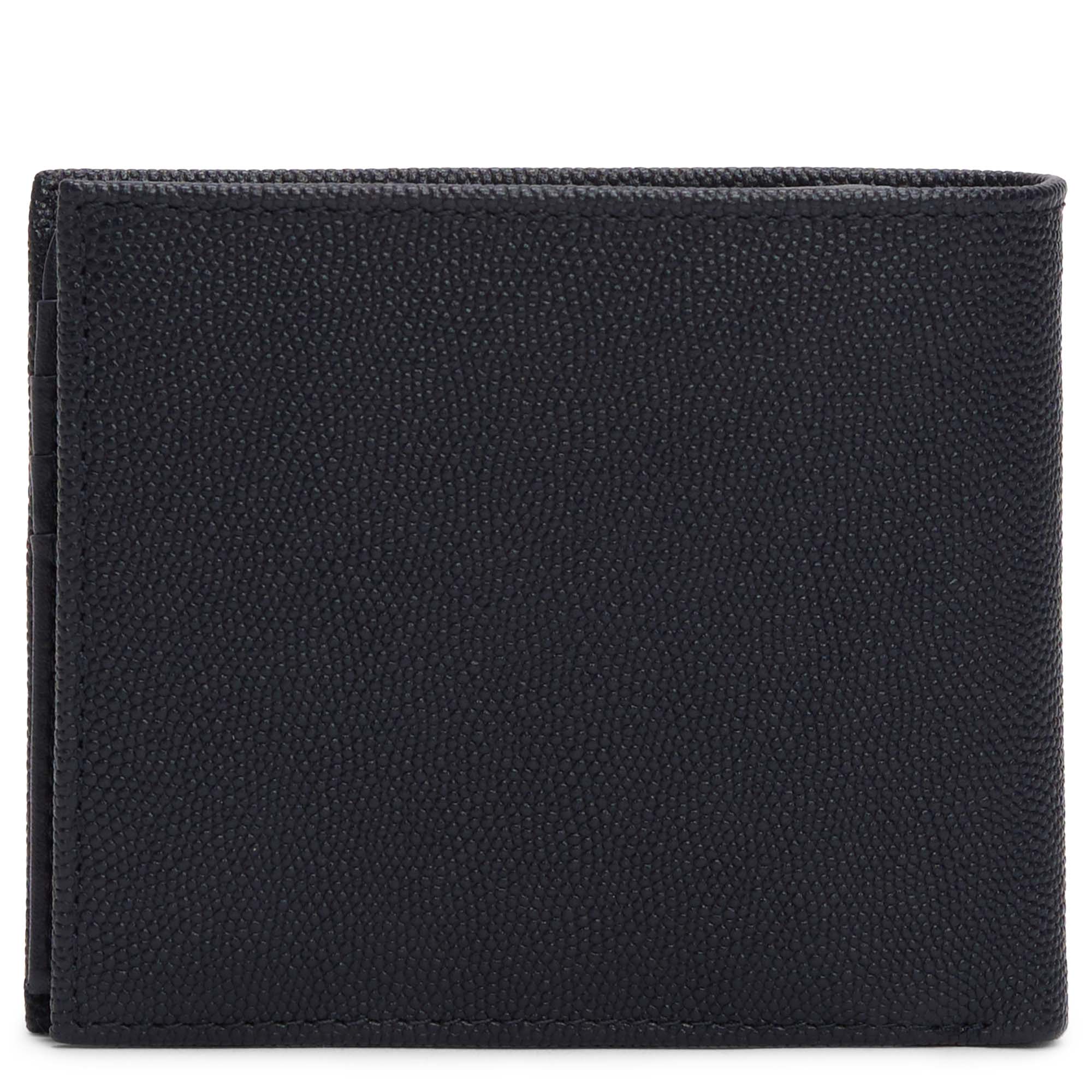 TH_FLAG_CC_FLAP_AND_COIN_AM0AM13520_DW6_Image_2