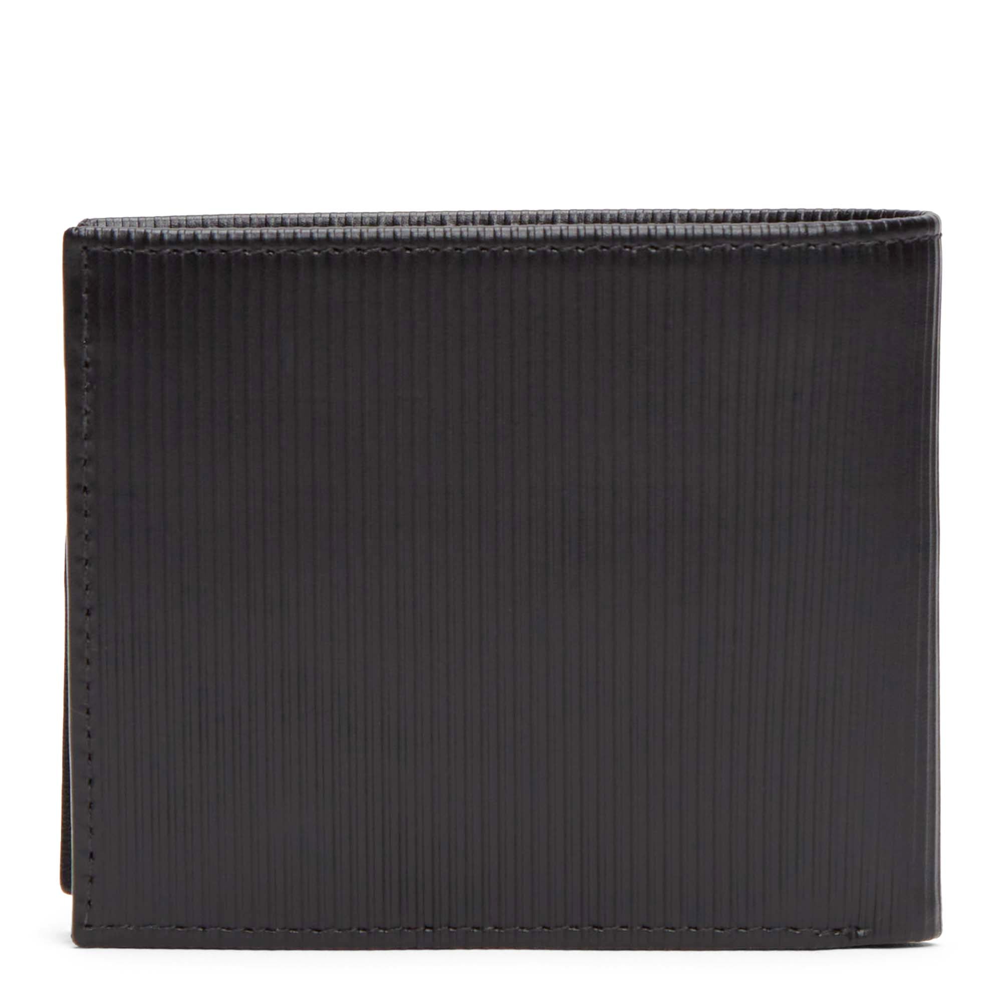 TH_FLAG_CC_FLAP_AND_COIN_AM0AM13978_BDS_Image_2