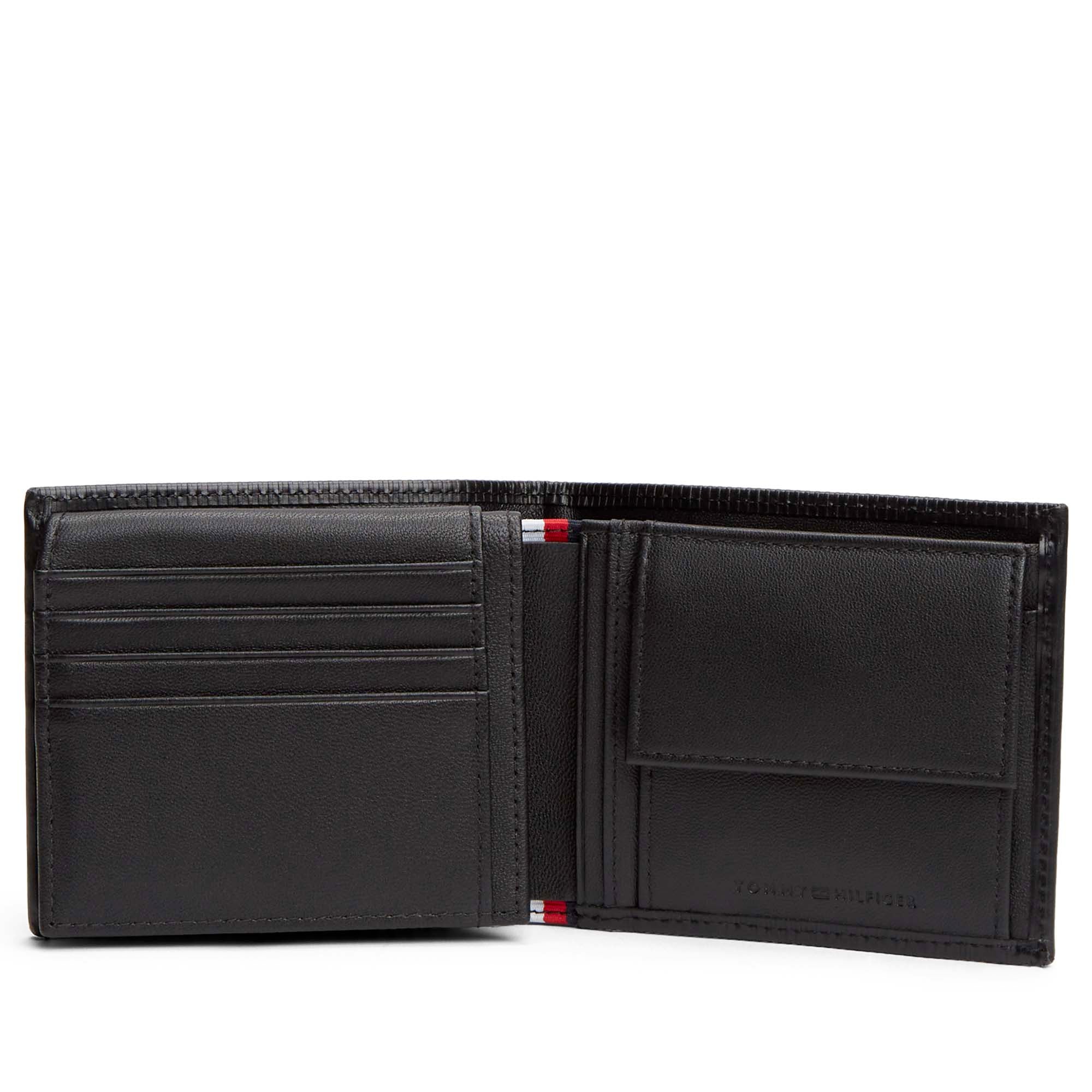 TH_FLAG_CC_FLAP_AND_COIN_AM0AM13978_BDS_Image_3