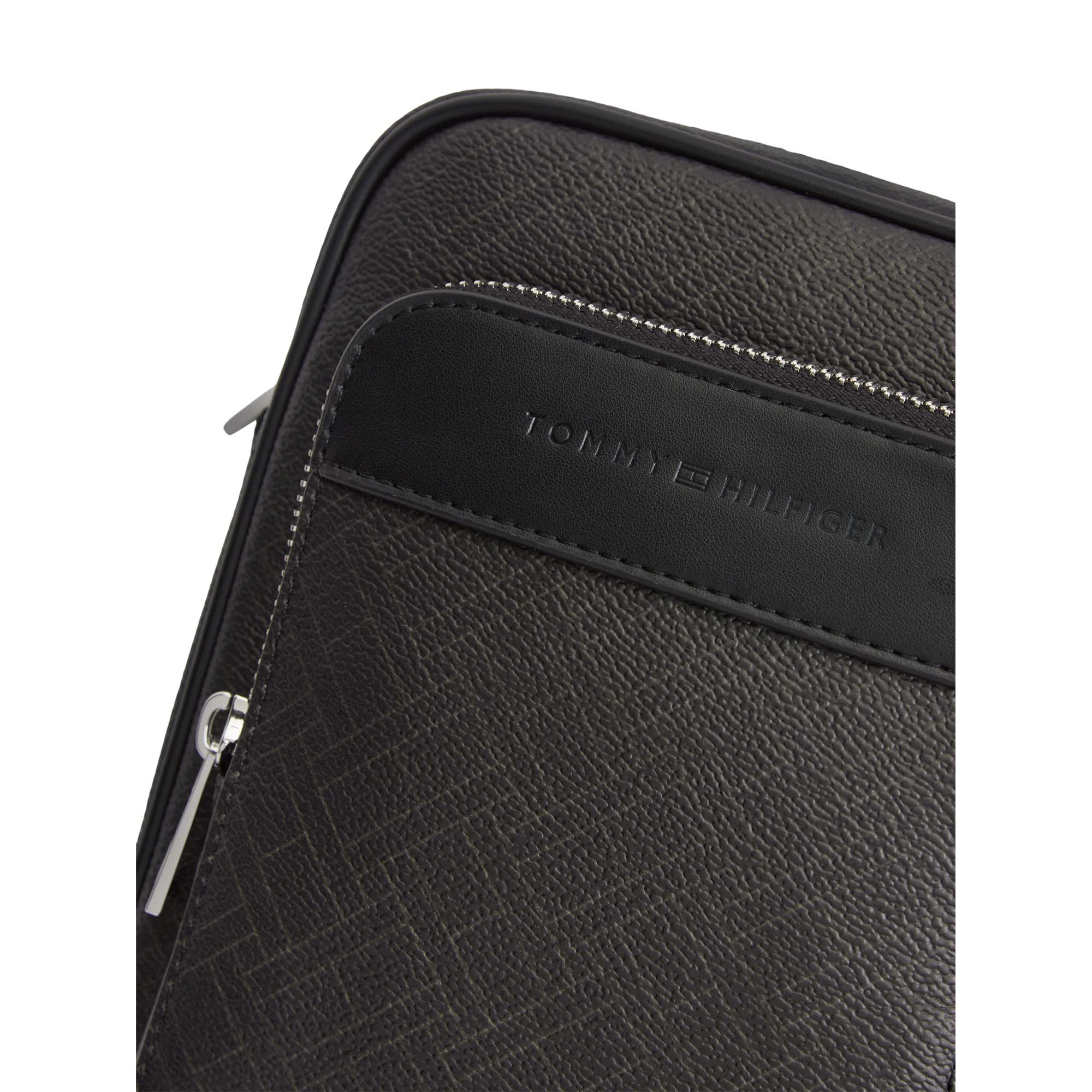 TH_FLAG_MONOGRAM_MINI_REPORTER_AM0AM14138_BDS_Image_3