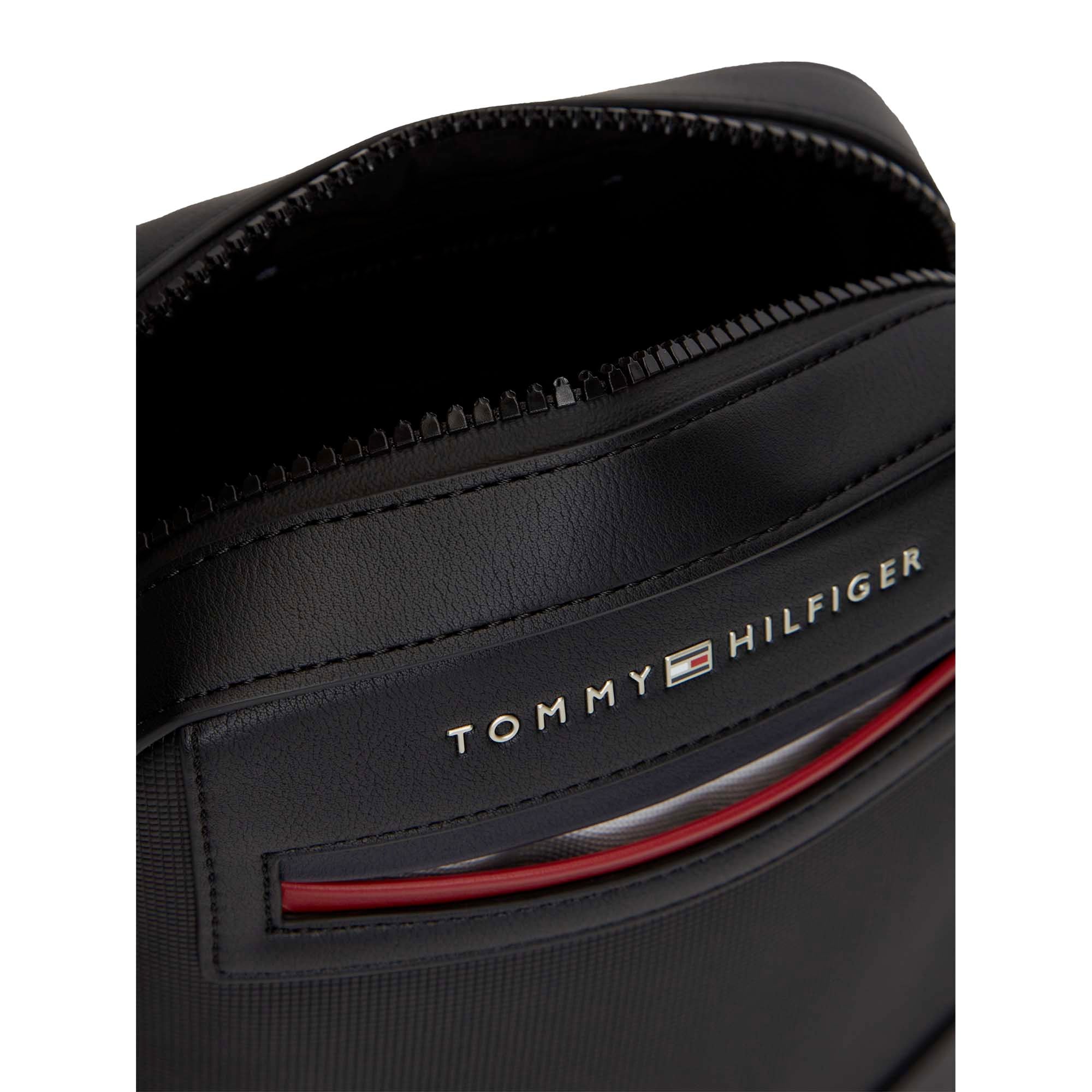 TH_FOUNDAITON_MINI_REPORTER_AM0AM14156_BDS_Image_4