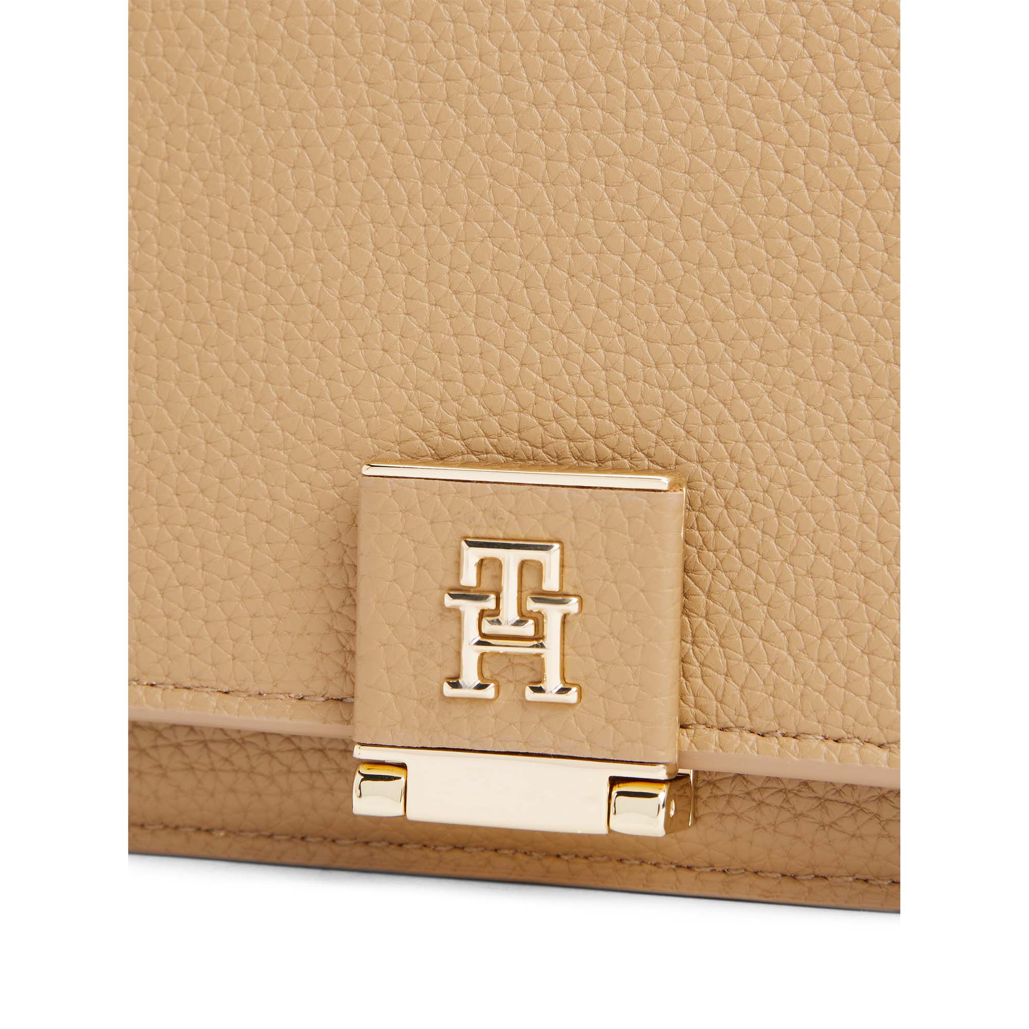 TH_HER_CHAIN_CROSSOVER_AW0AW17403_RBC_Image_4