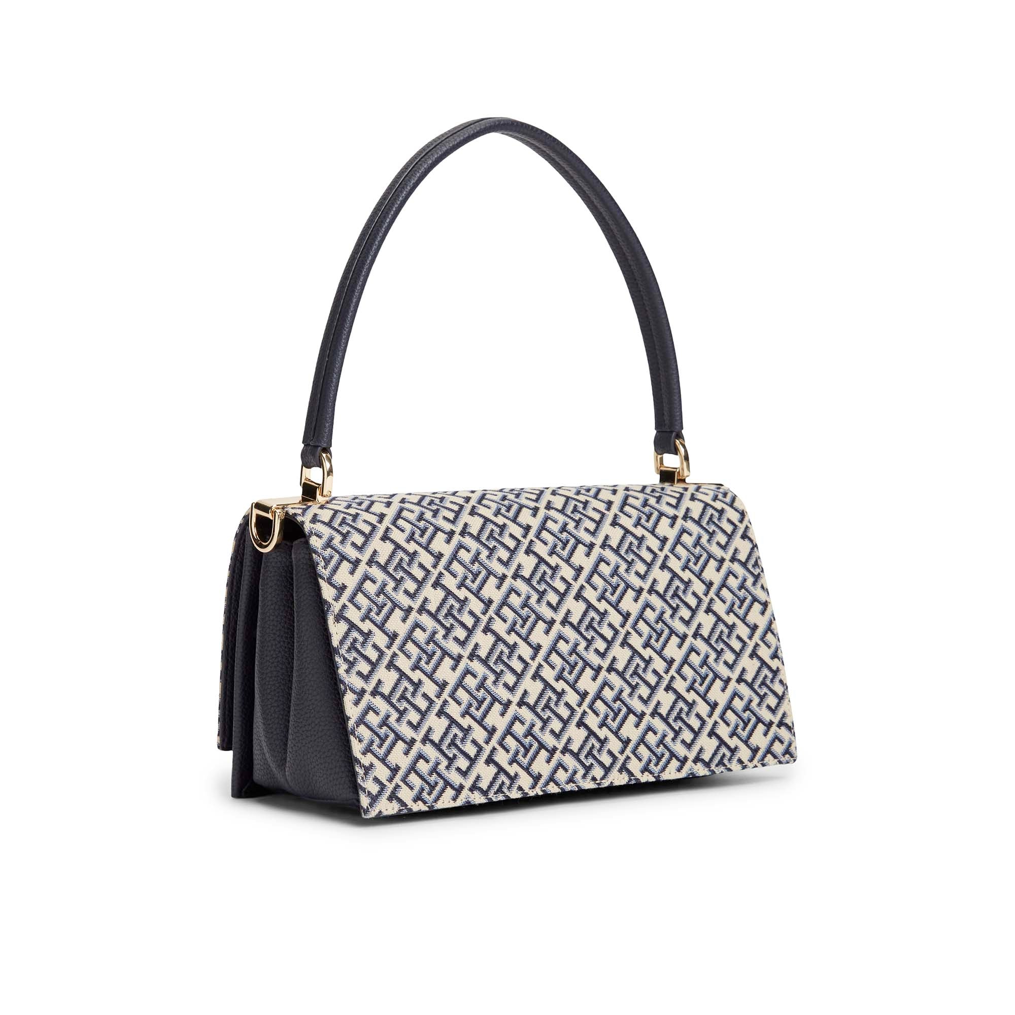 TH_HER_MED_CROSSOVER_JACQU_AW0AW18638_0GY_Image_2