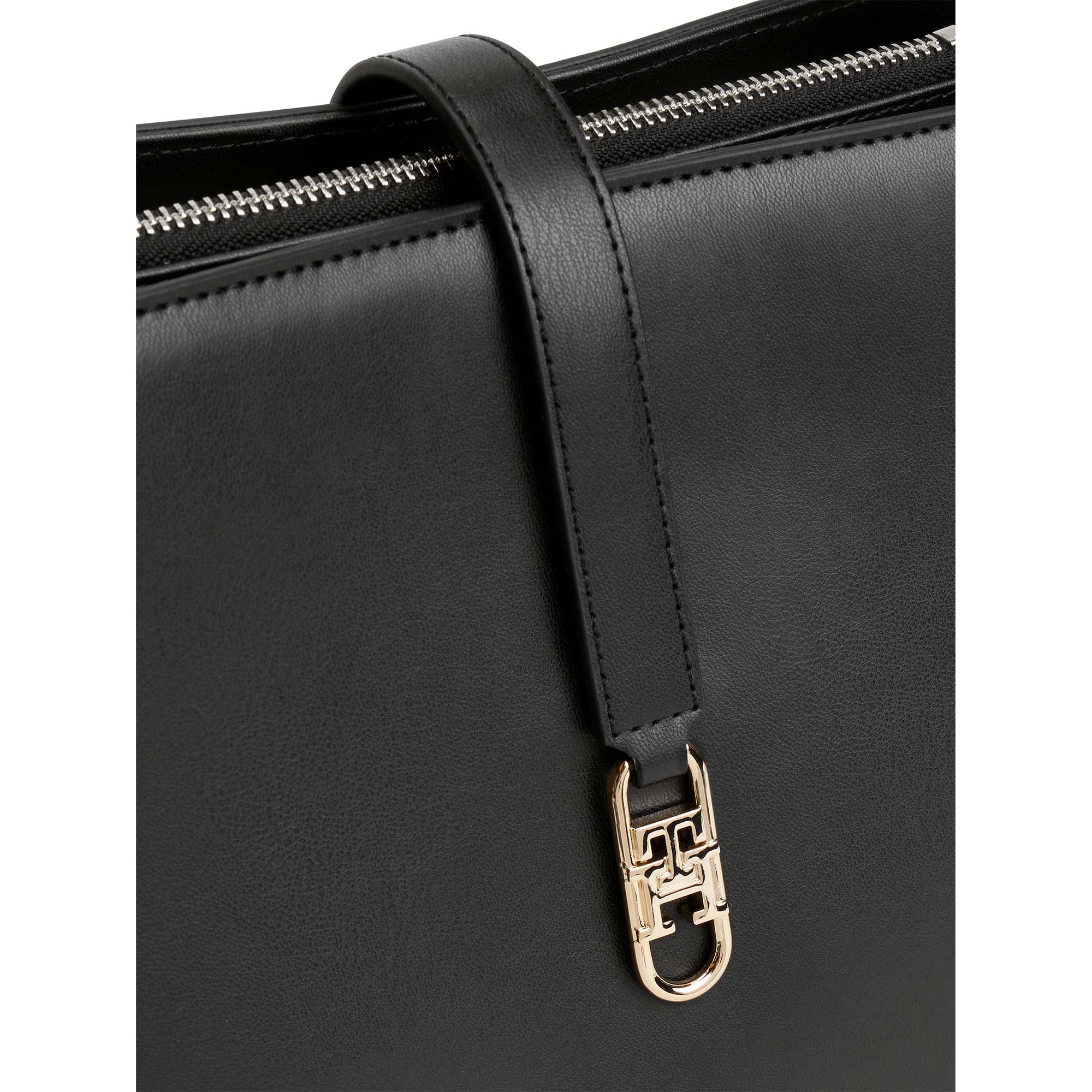 TH_LIBRE_MED_SATCHEL_AW0AW17724_BDS_Image_4