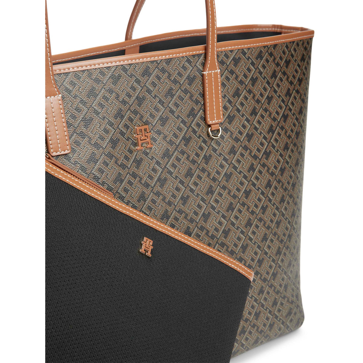 TH_MONOPLAY_MAXI_TOTE_LE_AW0AW18850_0GJ_Image_3