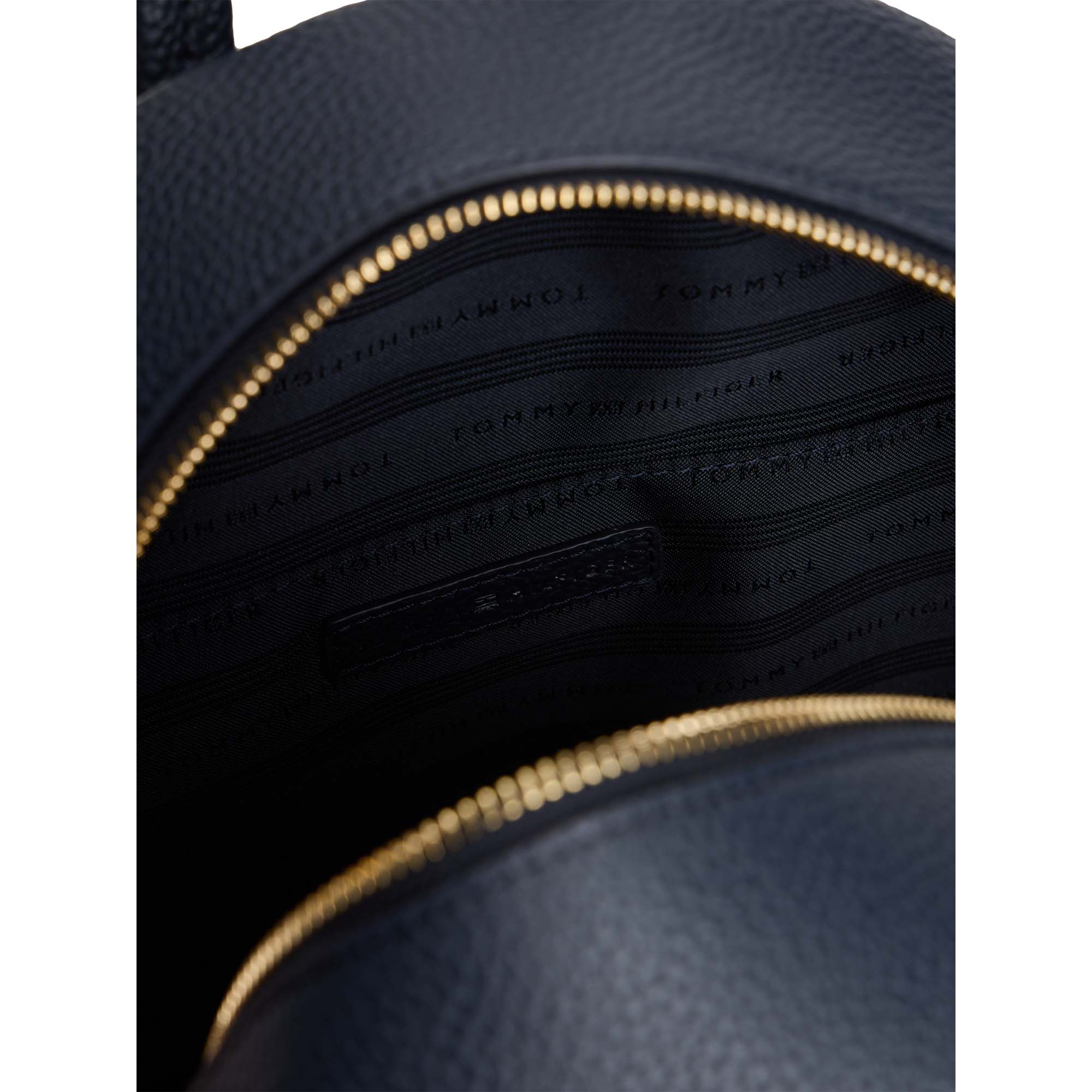 TH_TIMELESS_BACKPACK_AW0AW18159_DW6_Image_4