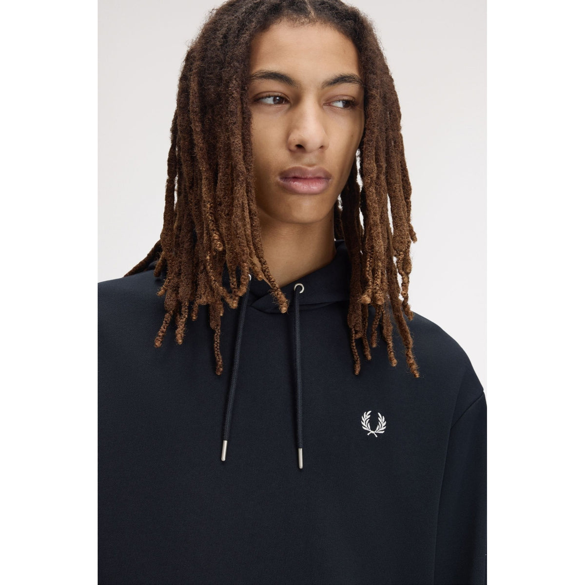 TIPPED_HOODED_SWEATSHIRT_M3492_608_Image_7