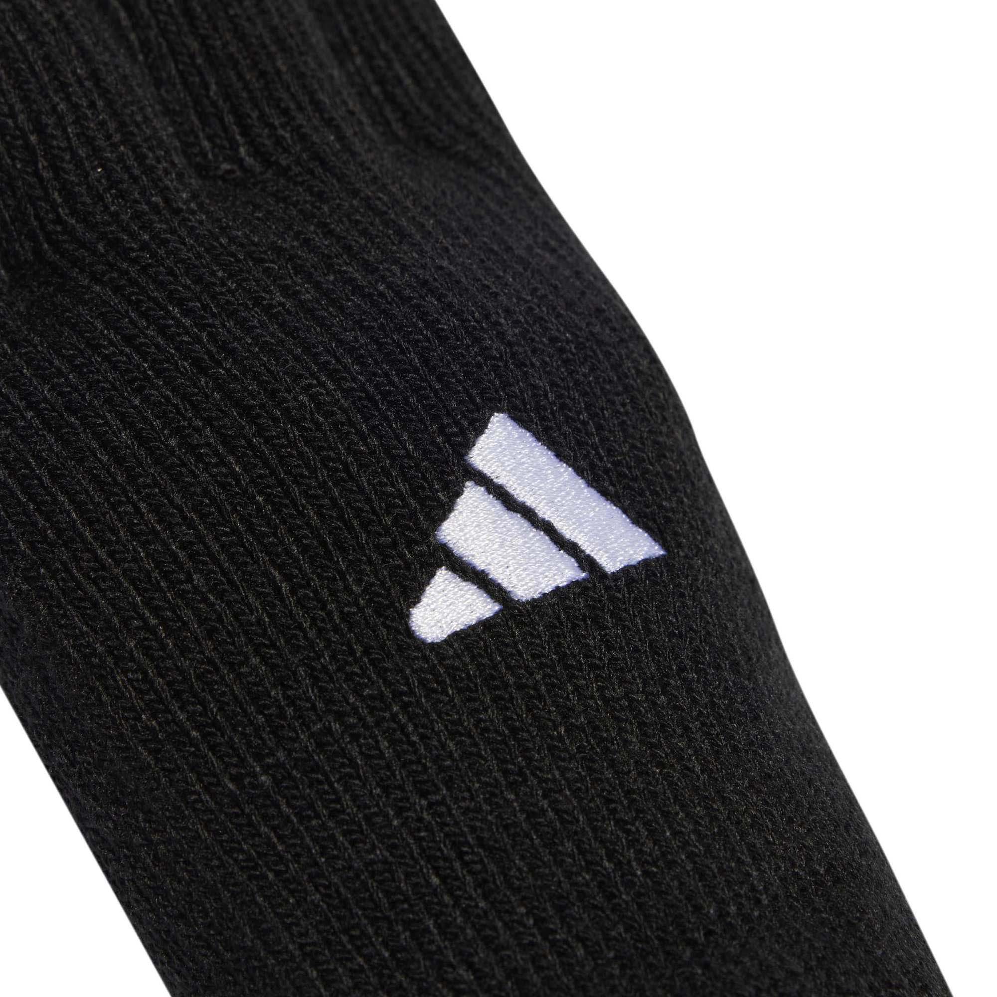 TIRO_L_GLOVES_HS9760_BLACKWH_Image_2