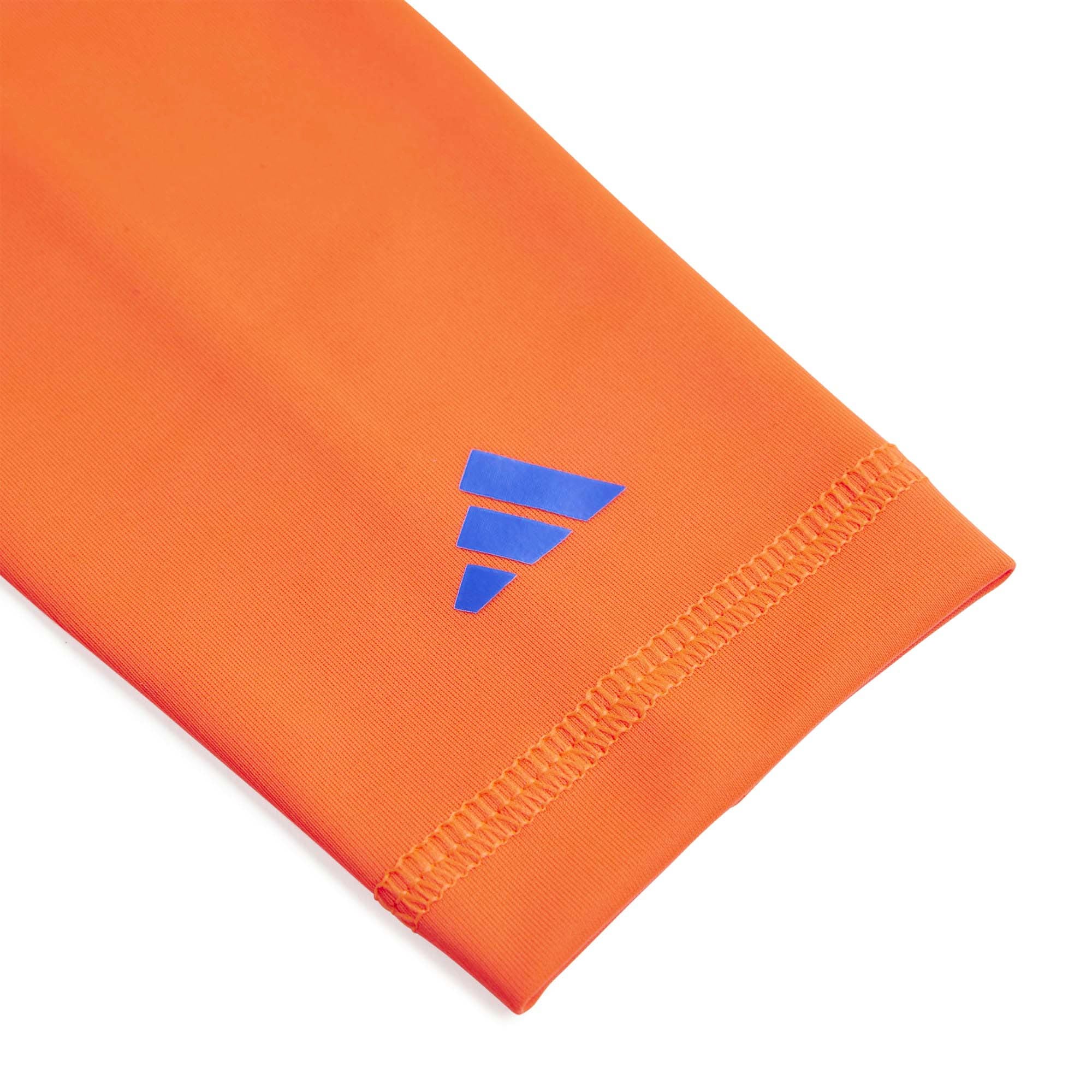 TIRO_SG_LGE_IW3790_WHITELU_Image_3