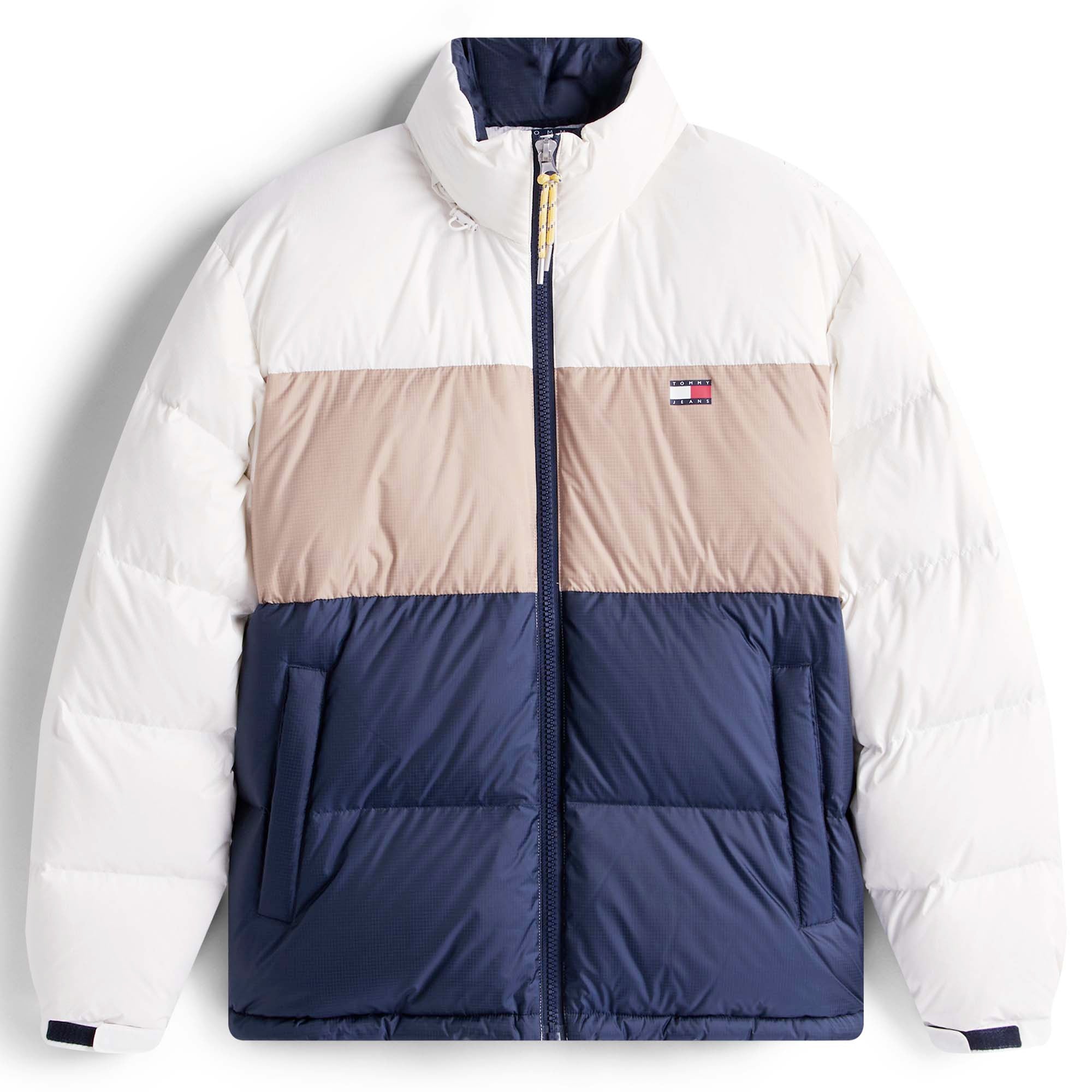 TJM_ALASKA_DOWN_CLBK_PUFFER_DM0DM22117_YBL_Image_1