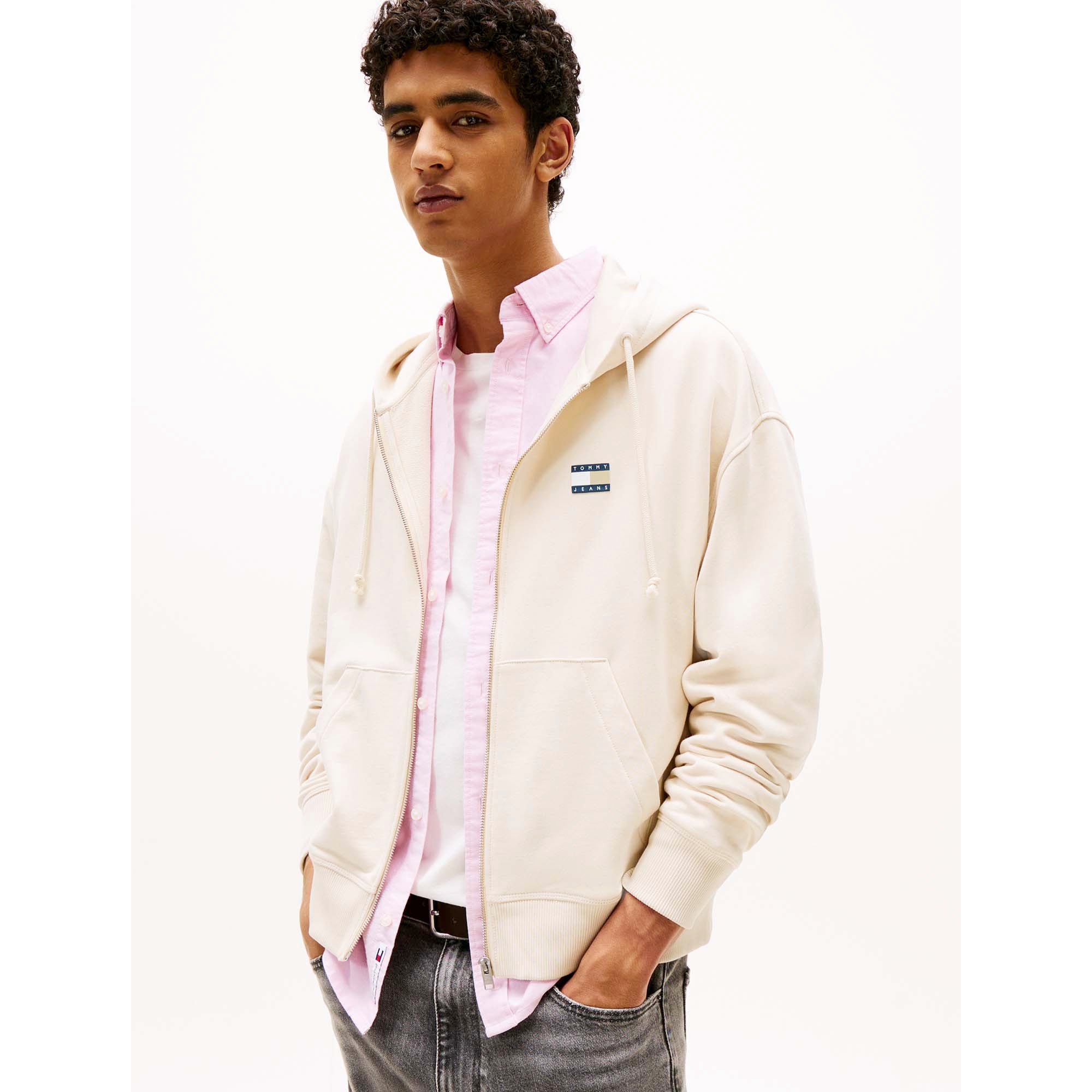 TJM_CRP_NEW_CLASSICS_ACH_DM0DM21626_ACH_Image_2