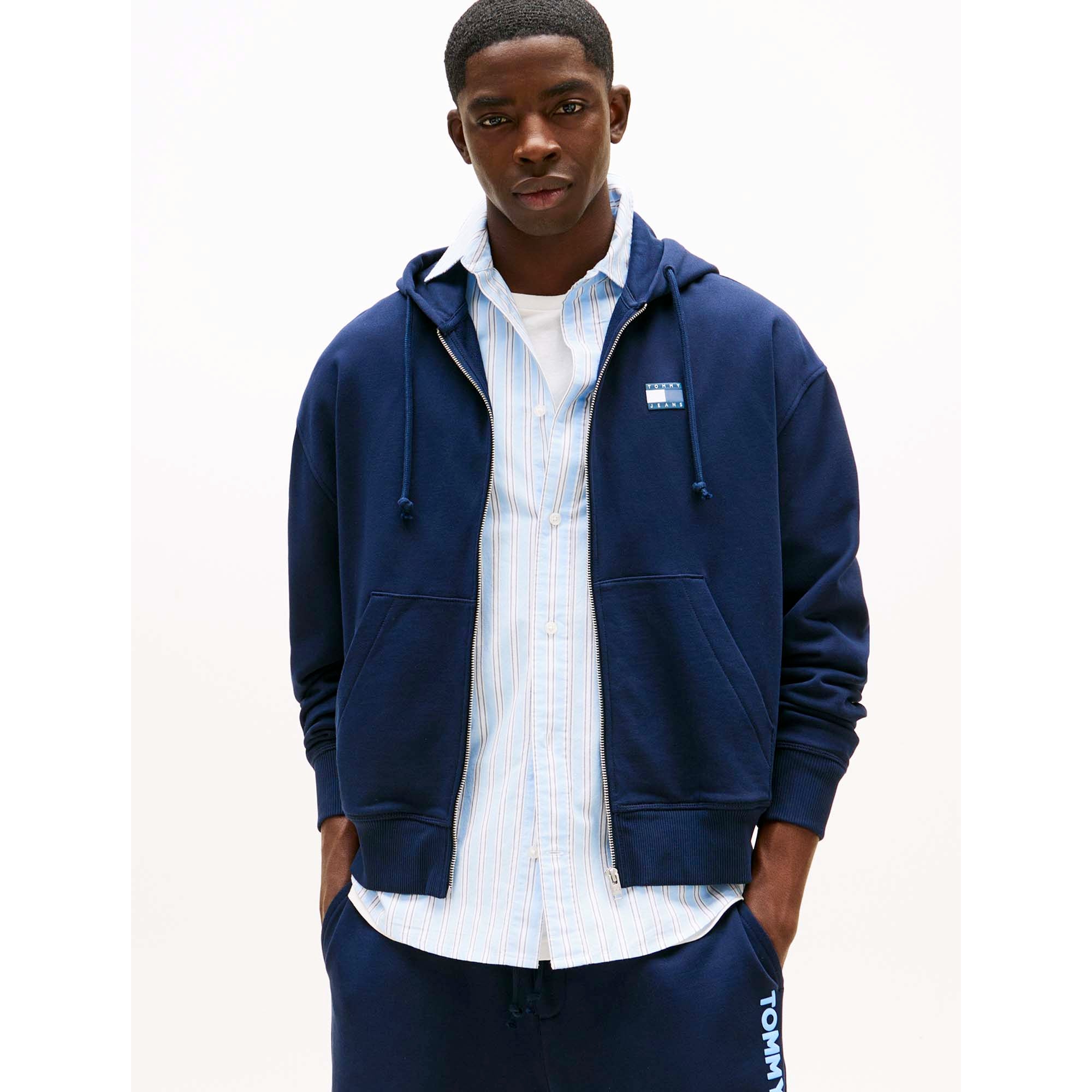 TJM_CRP_NEW_CLASSICS_DM0DM21626_C1G_Image_2