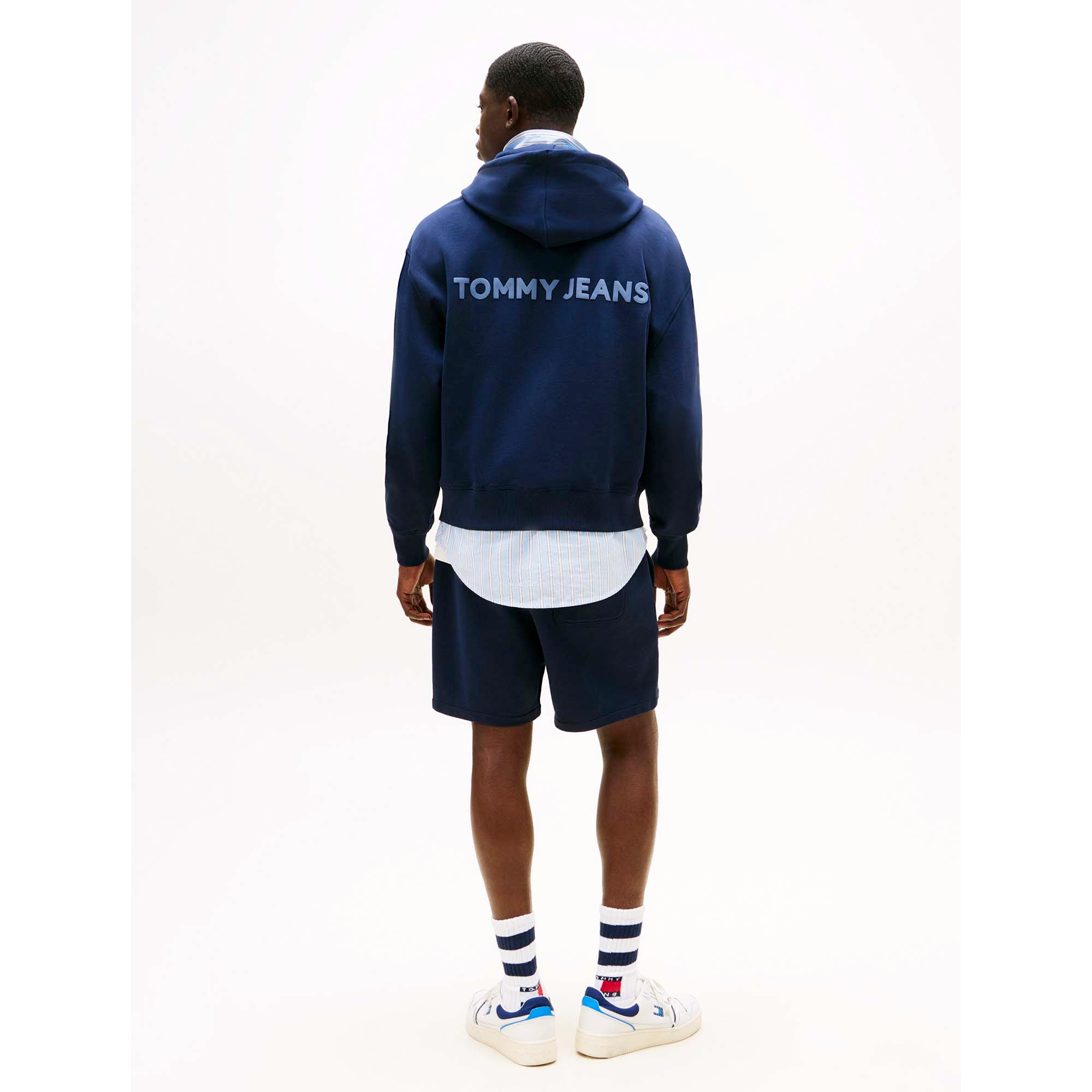 TJM_CRP_NEW_CLASSICS_DM0DM21626_C1G_Image_3