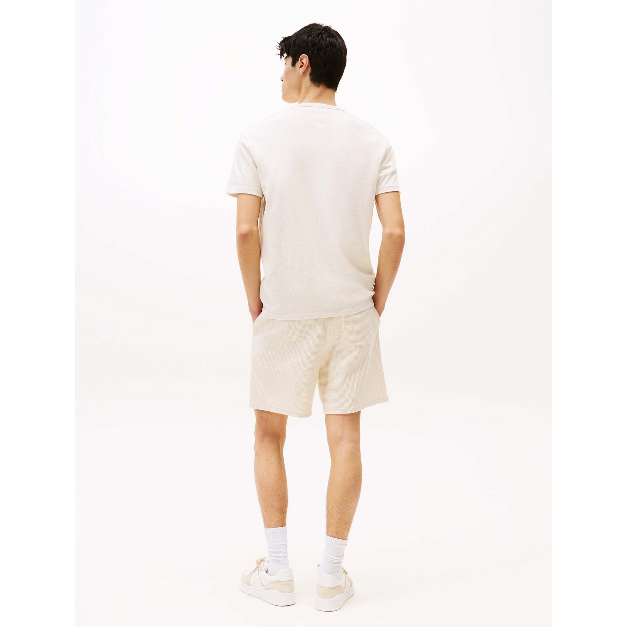 TJM_REG_BADGE_TEE_EX_ADK_DM0DM20322_ADK_Image_3